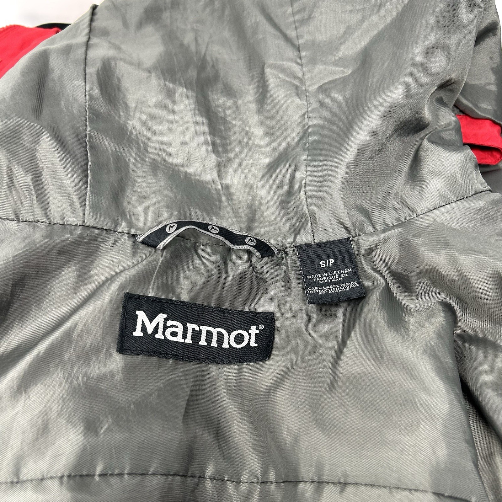 Marmot Full Zip Hooded Windbreaker Rain Jacket Shell S Red CC 440 Embroidered