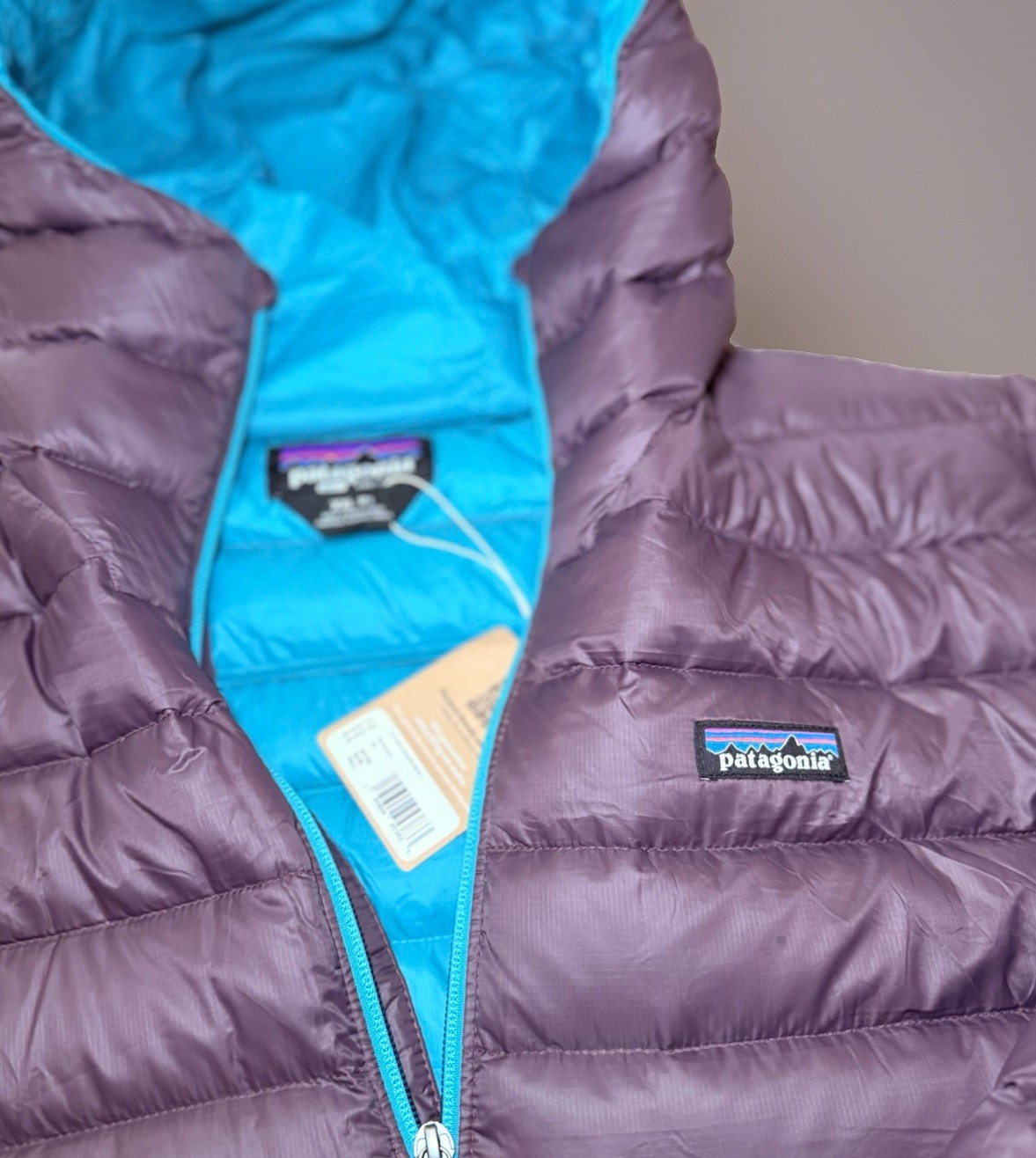 NWT Patagonia Men’s Down Puffer Jacket Blue/Purple Colorblock 2XLFull Zip Hooded
