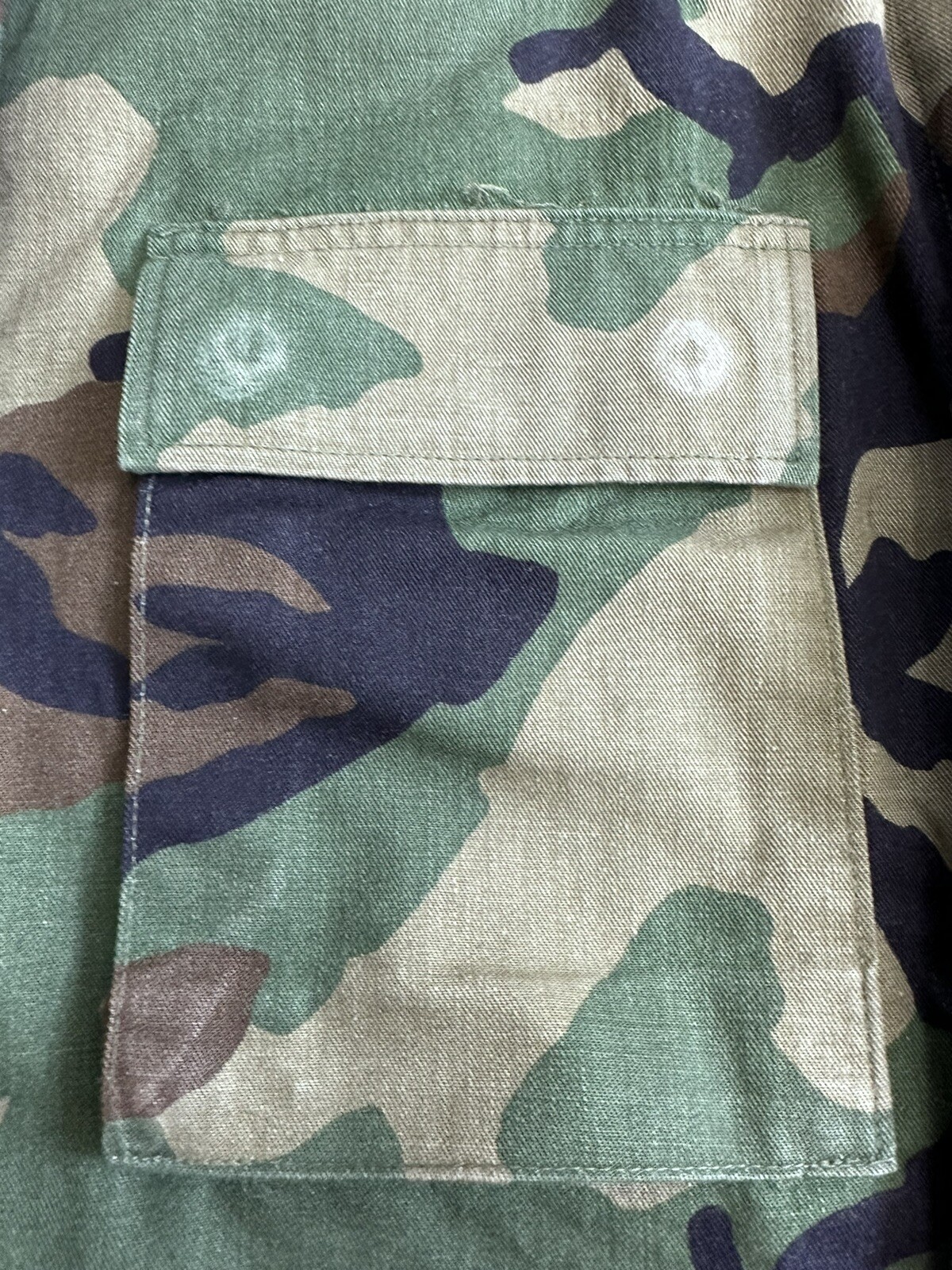 U.S. Military Jacket Vintage Camouflage Buttons Large Pockets large/regular