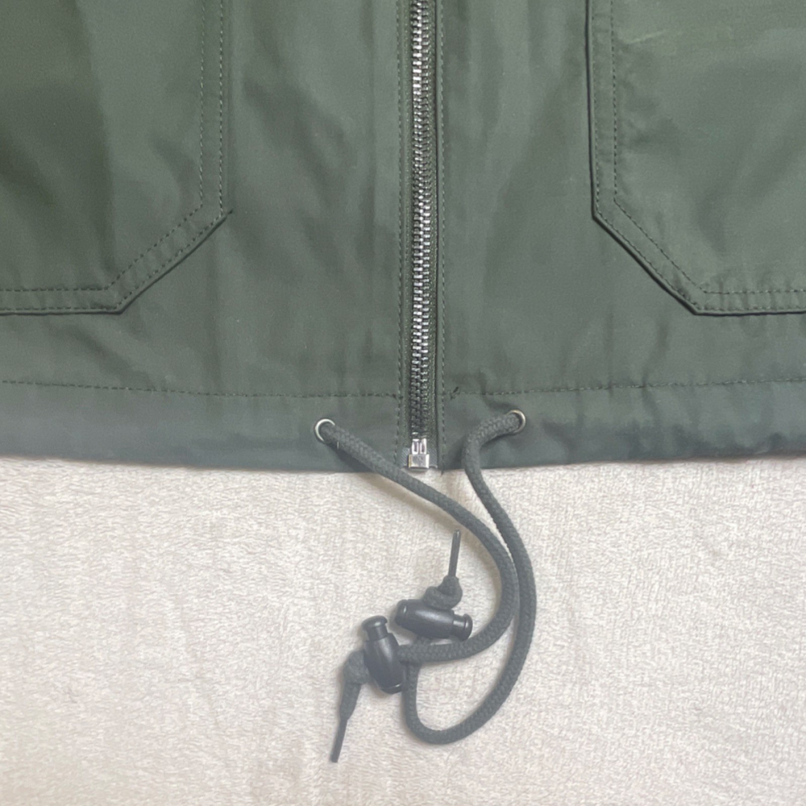 Banana Republic Men’s Green Hooded Rain Jacket Zip Button Drawstring Pockets (L)