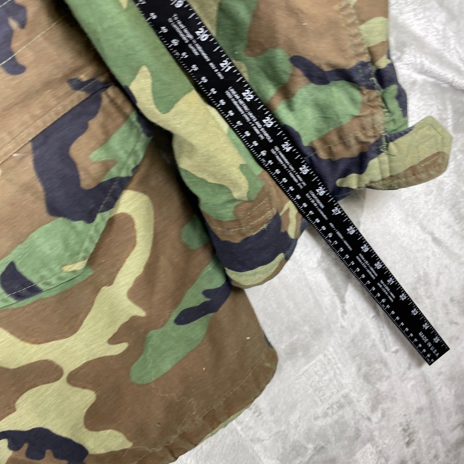 Vintage 80s Field Coat Mens XL Long Green Camo M-65 US Army Military Patches