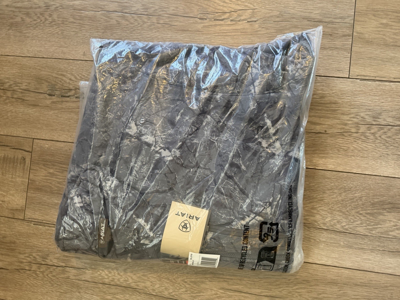 NEW! Men’s Ariat Logo Softshell Jacket 3XL