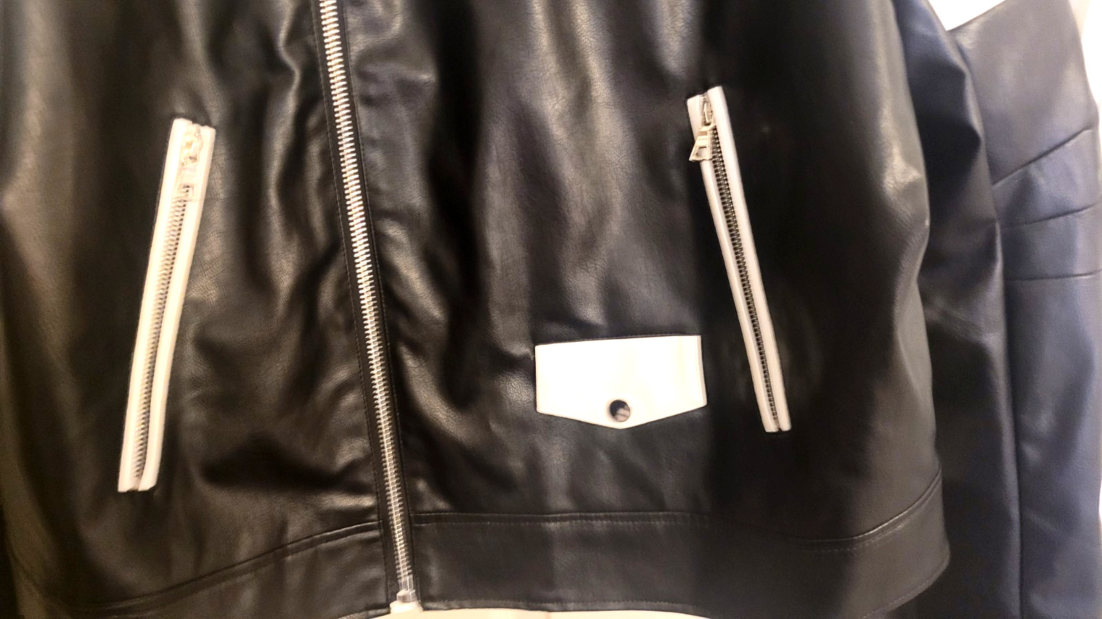 Nova men Black and White Pleather Coat, Size 2XL (XXL) – New without Tags!!