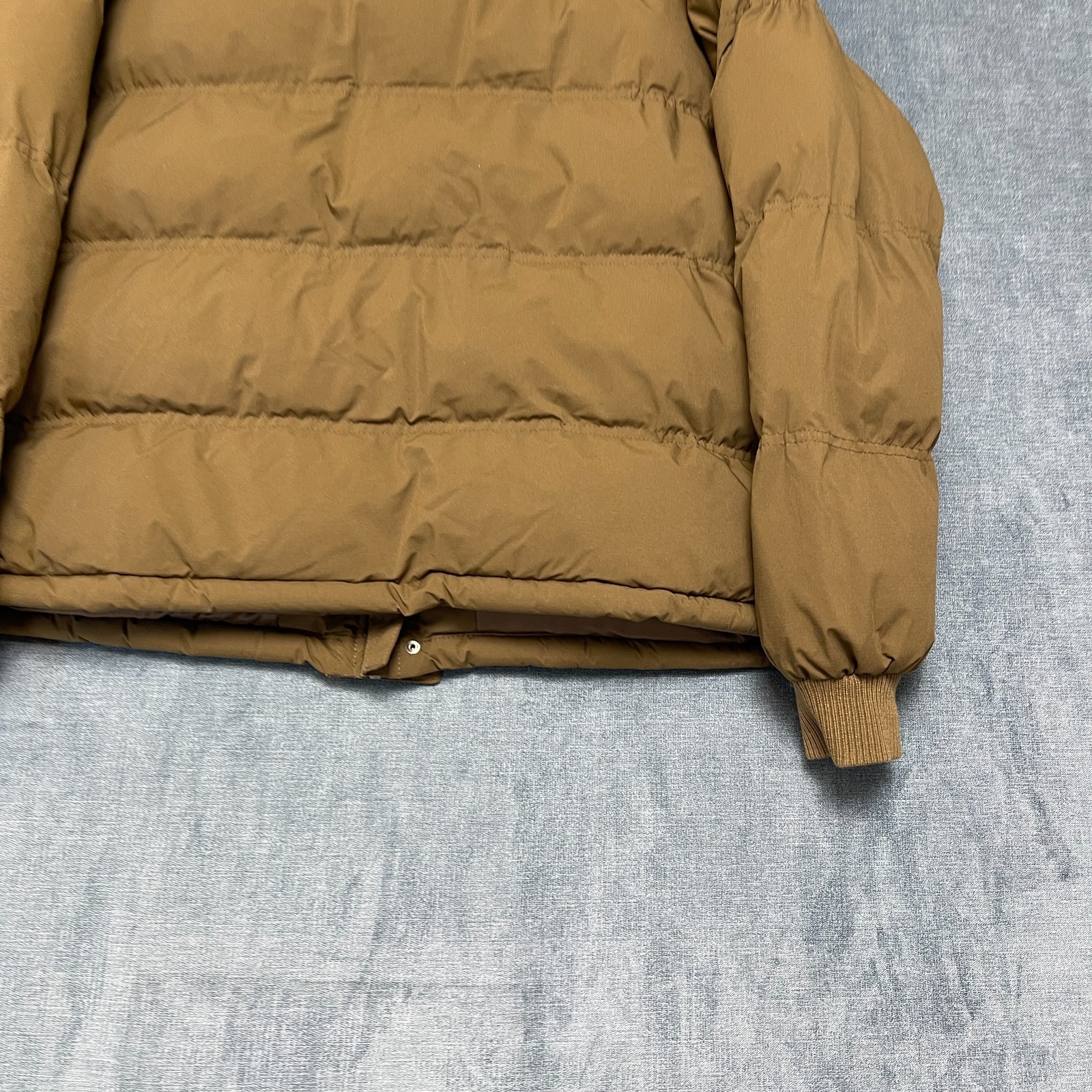 Yanthirteen Puffer Jacket Mens Tan Quilted Mock Neck Snap Front Hiking Outdoor