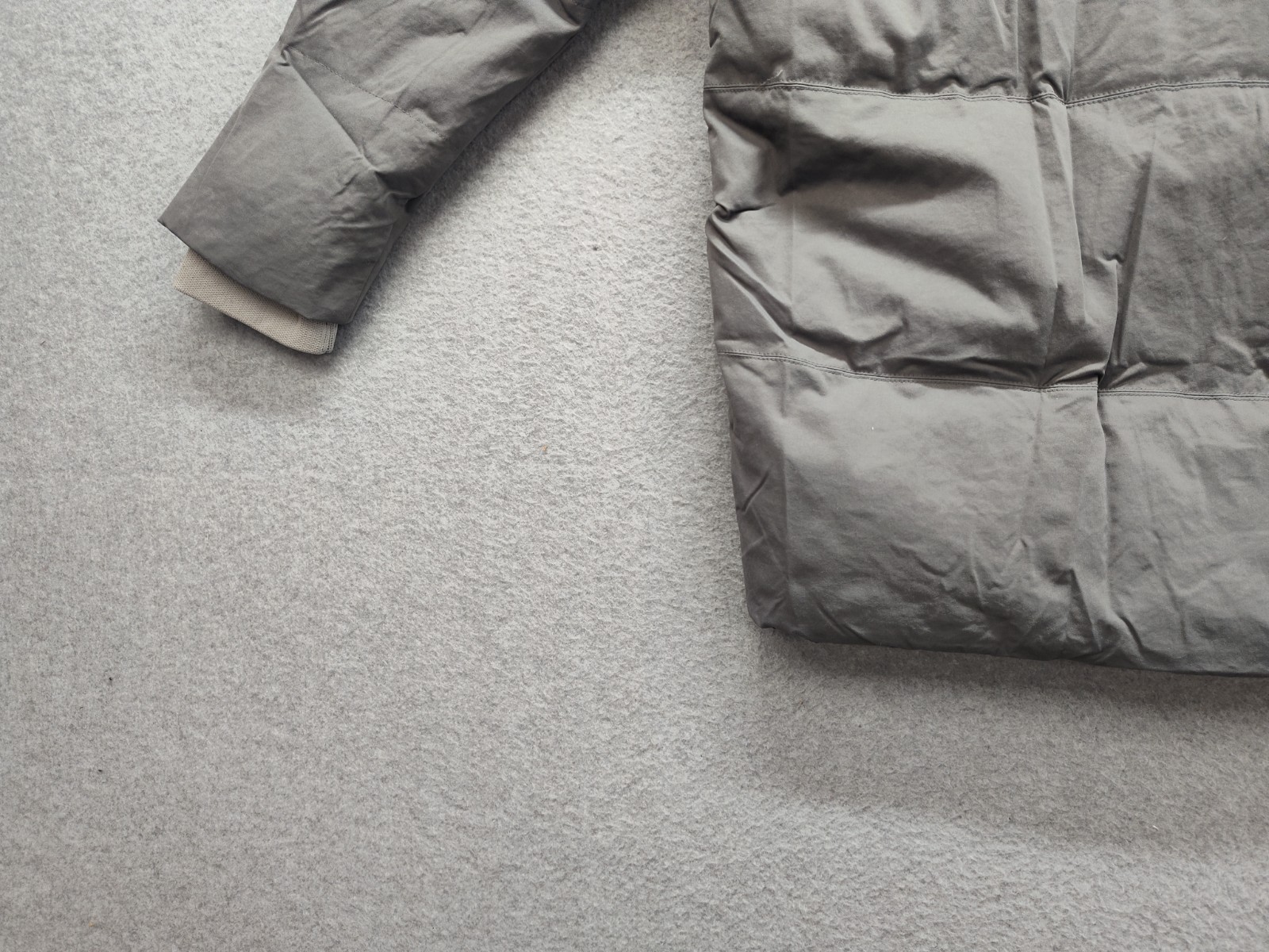 Yes Man Men Puffer Jacket L Gray Colorblock Hooded Winter Insulated Outerwear