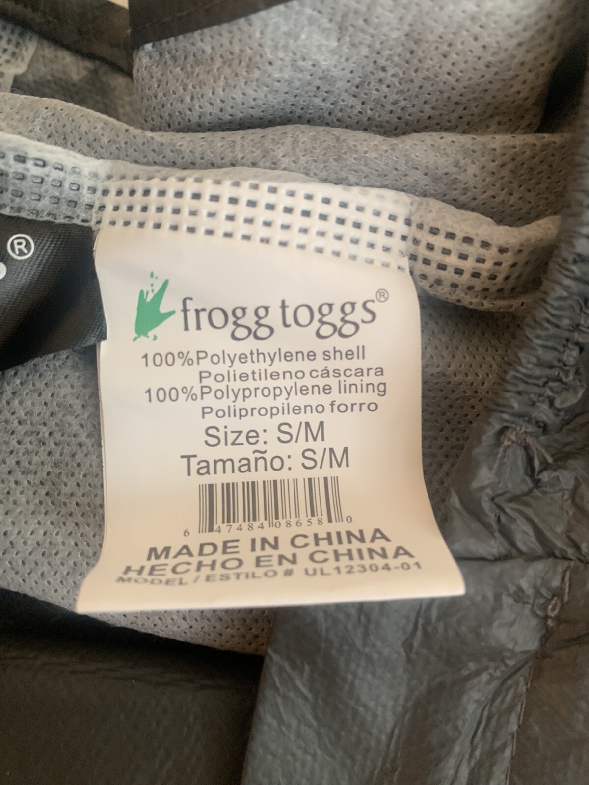 Frogg Toggs Rain Suit Size Small Jacket and pants Black 100% polypropylene