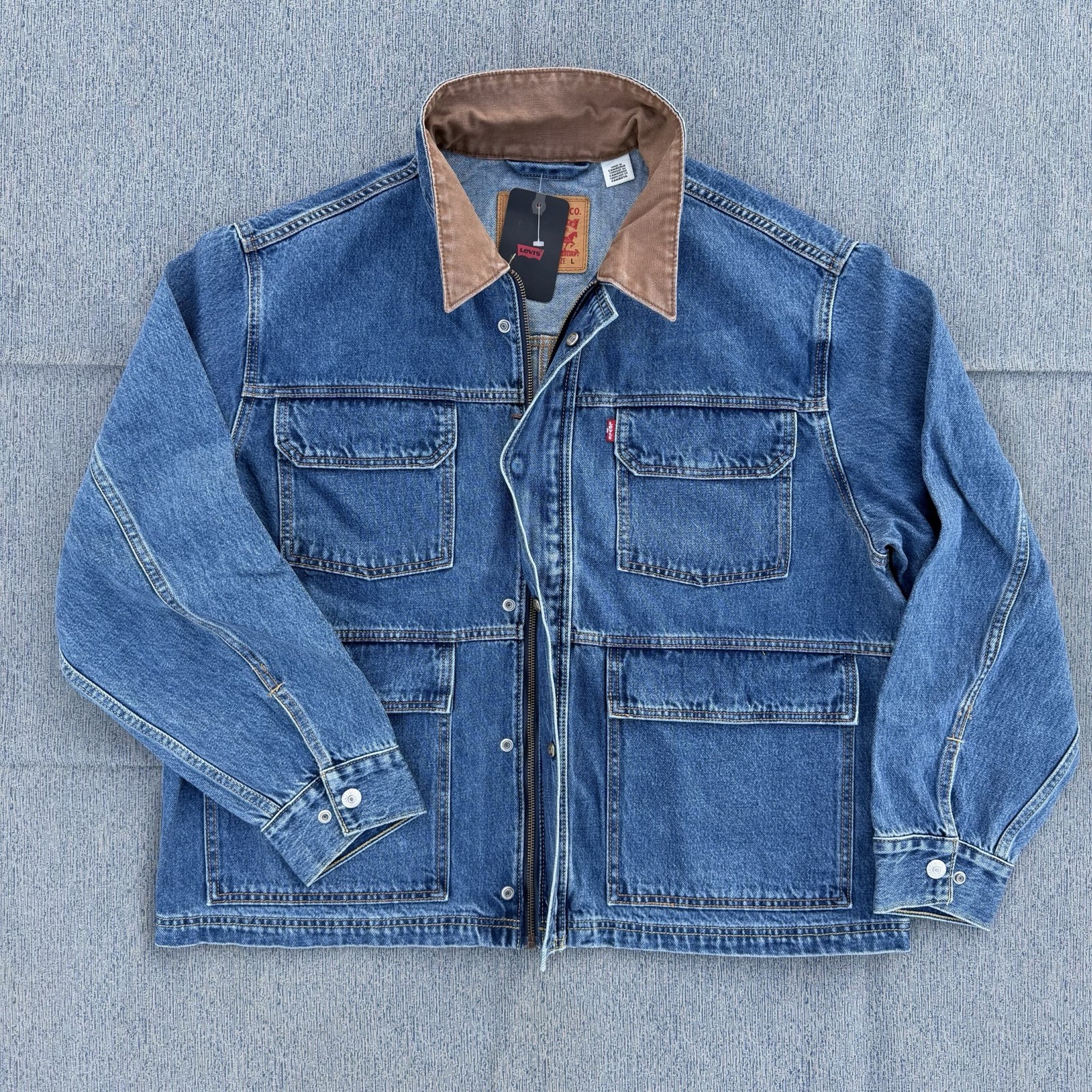 SUPERB NWT Levis Chore Jacket Mens Large Denim Travel Work Coat New Stone Wash