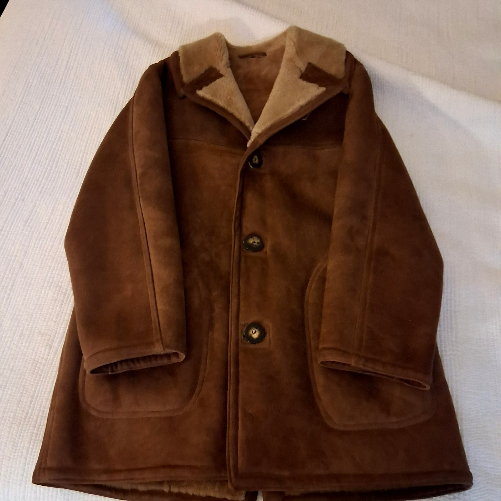 Vintage heavy brown shearling sheepskin rancher coat patch pockets 3 buttons L