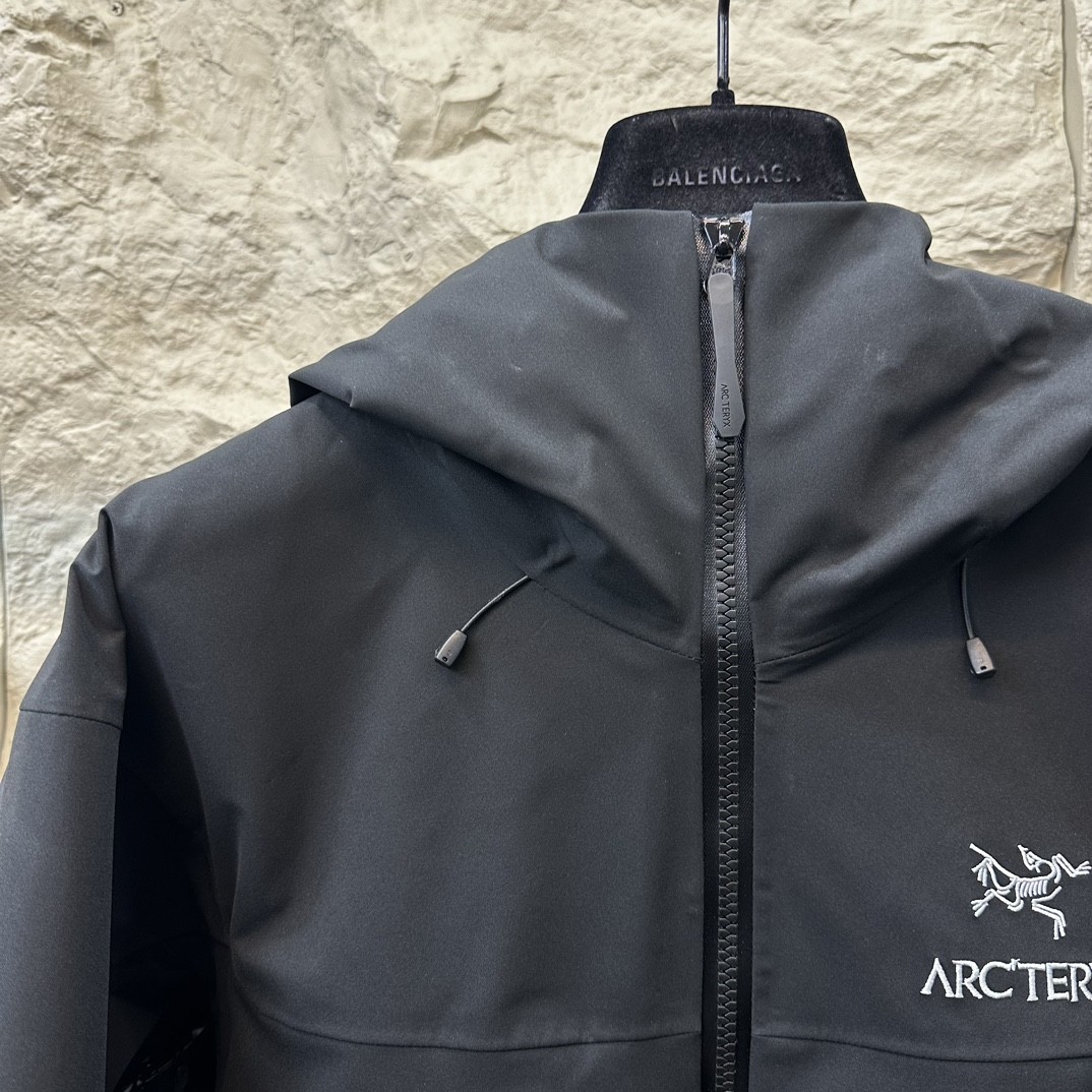 Arcteryx Alpha SV winter Jacket Men’s Black Size XL new