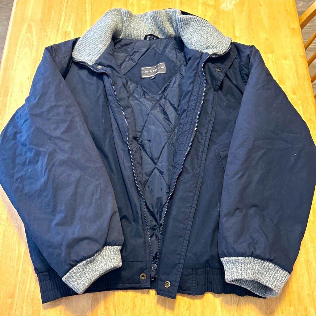 David Taylor Men’s L Navy Bomber Jacket Lined Quilted Full Zip Snap Front