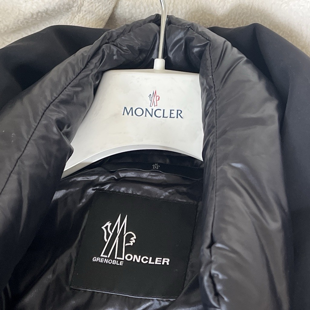 Moncler Grenoble Woman’s M Black Hooded Quilted Logo Full Zip Short Puffer