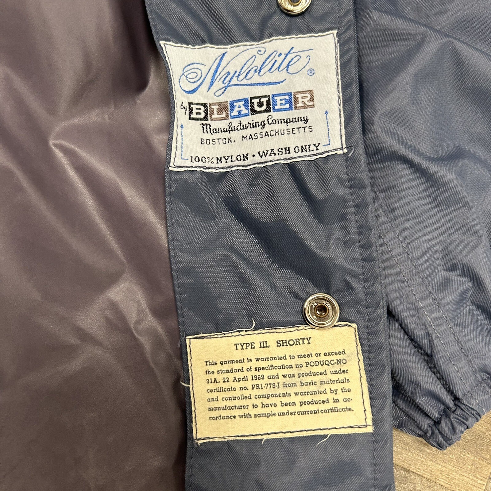Vintage Blauer Nylolite Rain Jacket/Coat Men Size Medium Blue SLOW