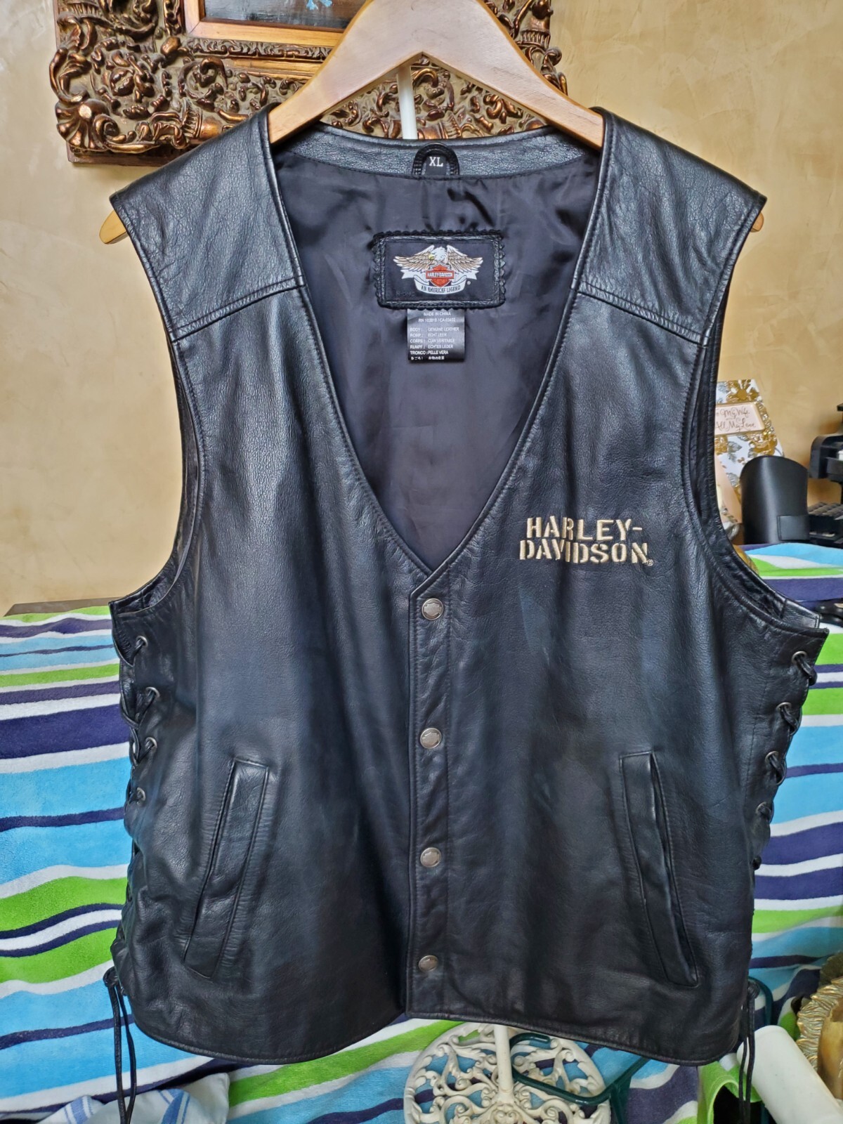 Harley-Davidson HDMC Men’s Black Embroidered Leather Vest Size XL 97197-10VM