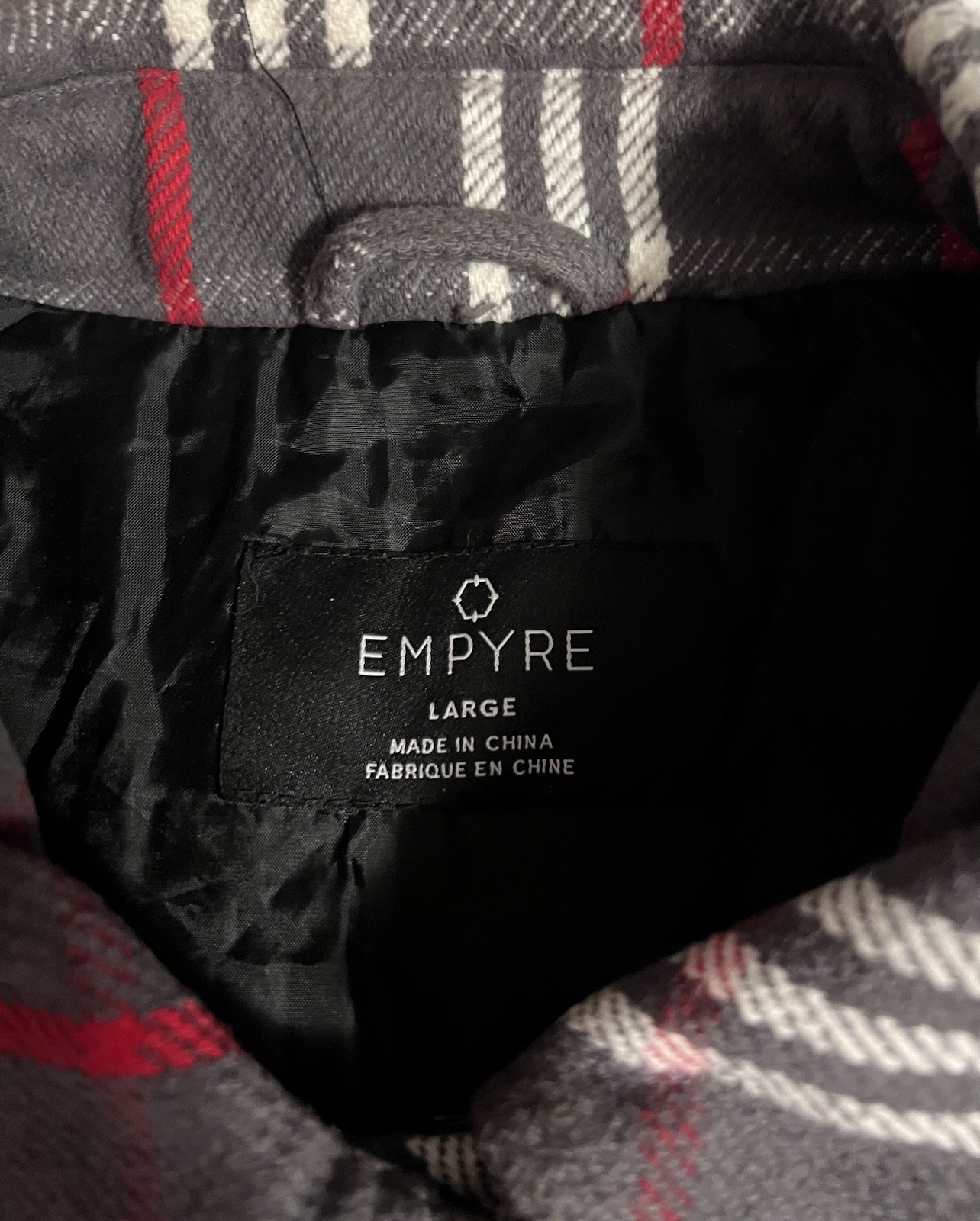 Empyre Men’s Large Kiva Charcoal and Red Shacket with lining and pockets.
