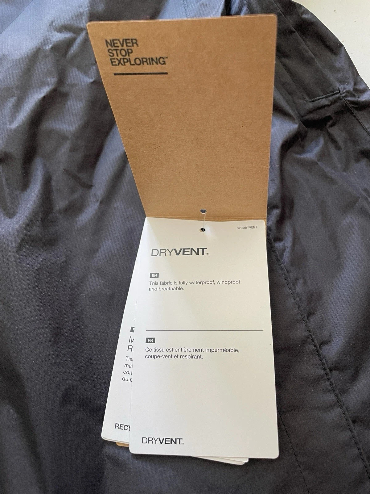 THE NORTH FACE Men’s Venture 2L DryVent Waterproof Hooded Rain Jacket TNF BLACK