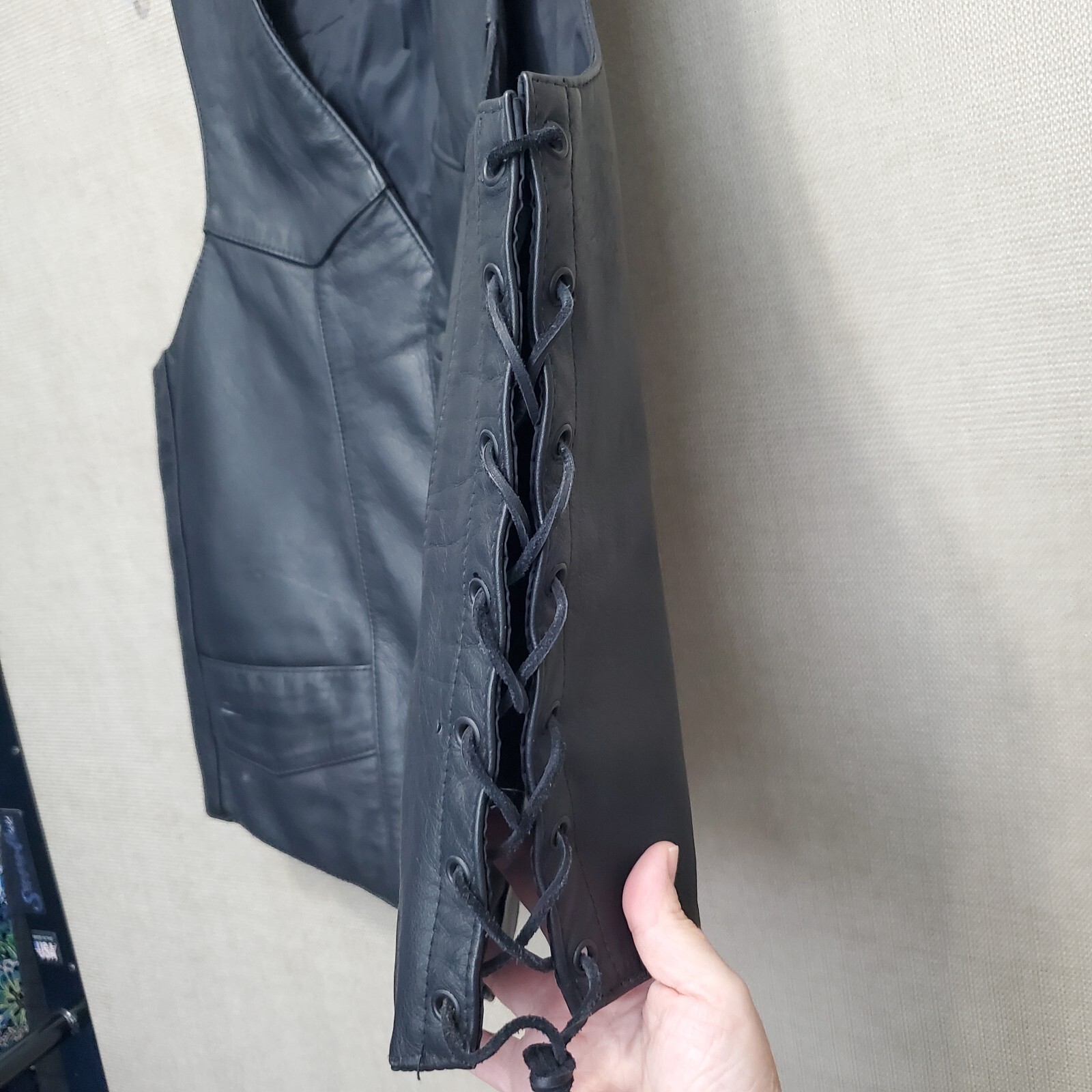 Hillside Leather Black Snap-Up Lace-Up Sides Biker Vest Size 50 2XL Inner Pocket