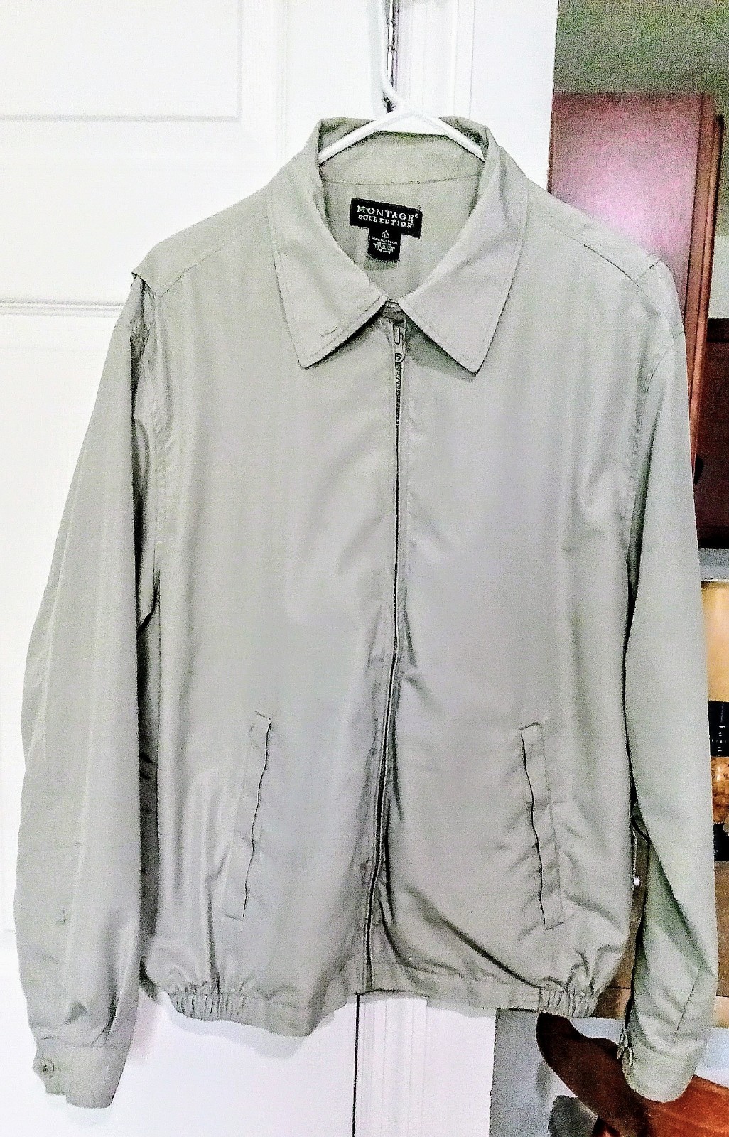 Men’s Jacket Zippered With Button Neck Sz L by Montage