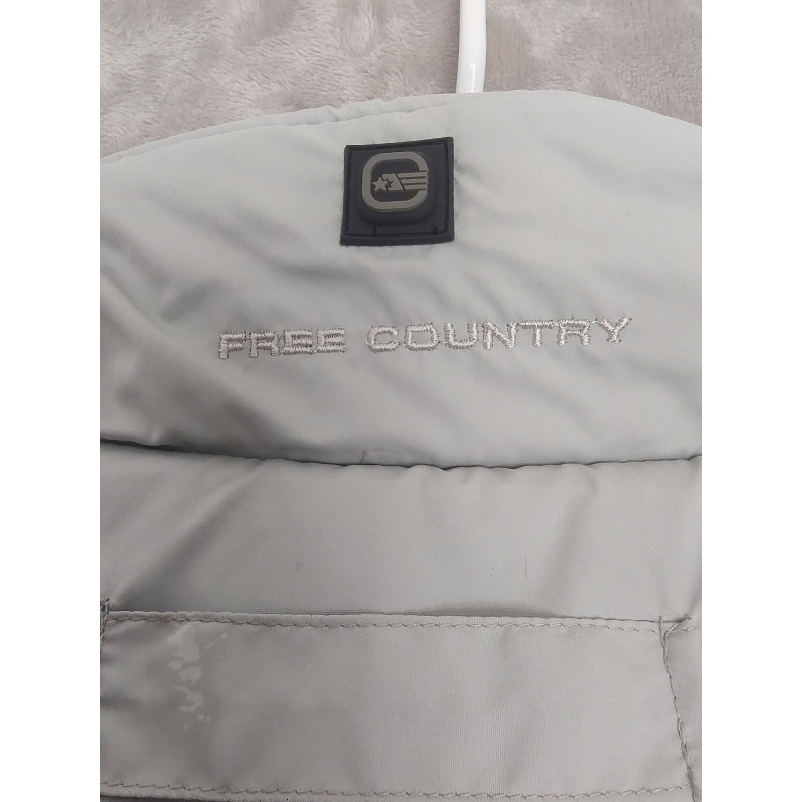 Free Country, Unisex Adults Puffer Vest Light Gray Medium Minor Damage Picture 7
