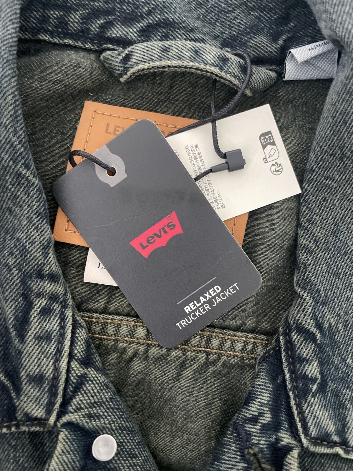LEVI’S Men’s Medium Dust Blue Green Premium Denim Trucker Jacket Inner Pockets