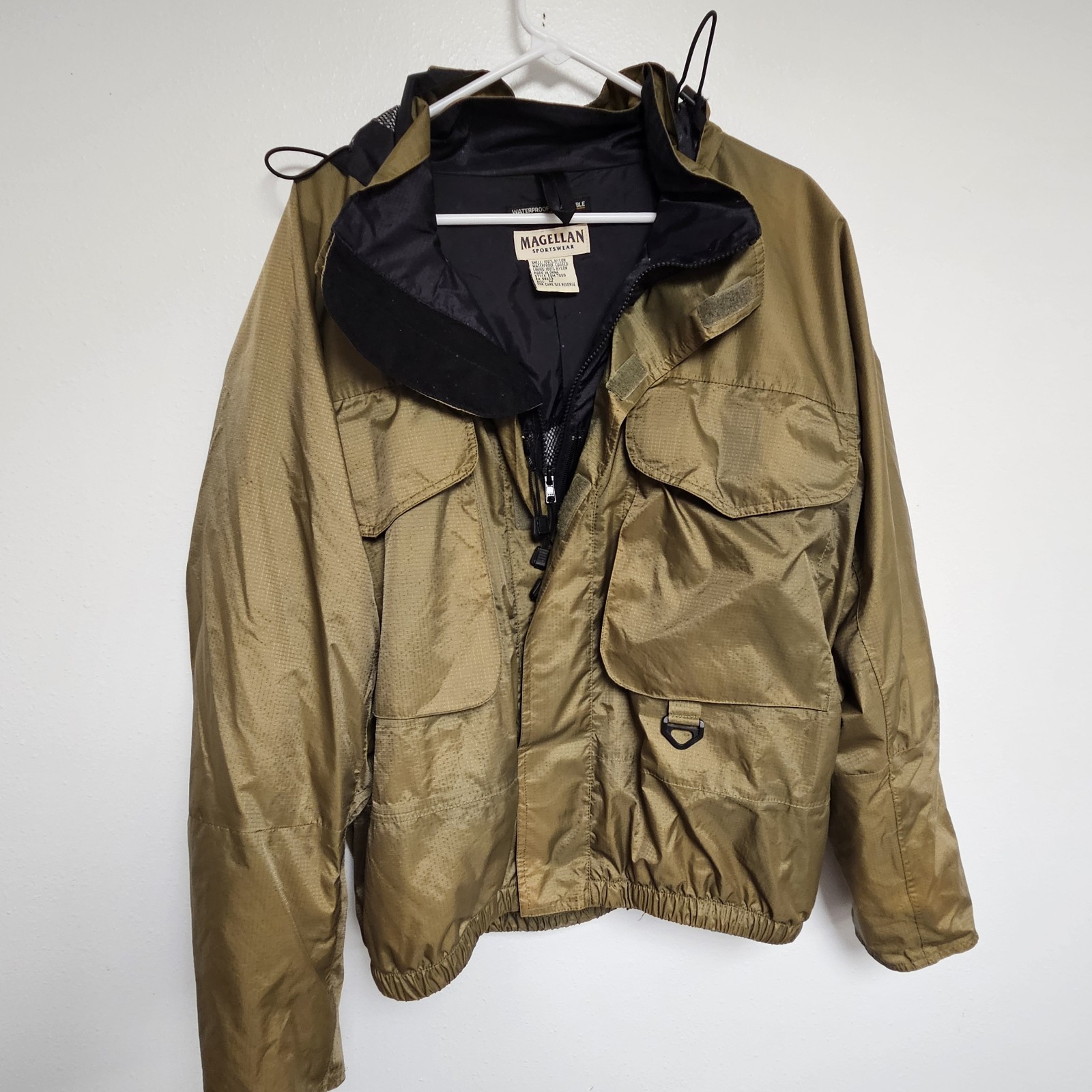 Magellan Sportsware Men’s Waterproof Breathable Rain Parka Size M Outdoor Hiking