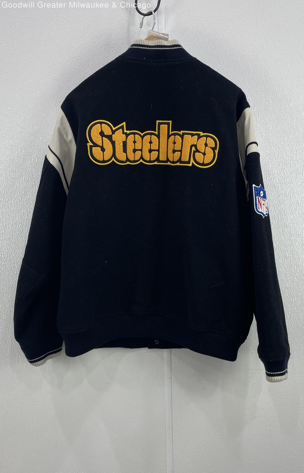 NFL Reebok Men’s Black and White Steelers Button Up Coat Size L