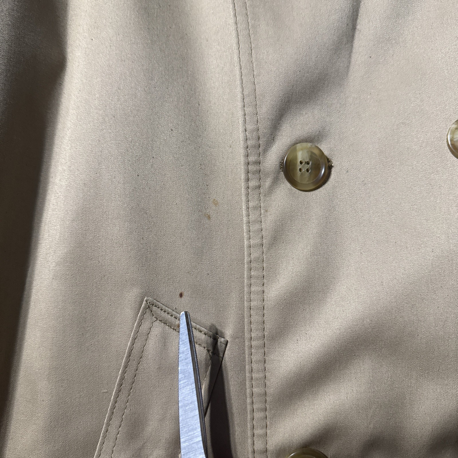 Vintage Mens Trench Coat L-40 Made In Poland Plaid Liner Removable Wool Tan
