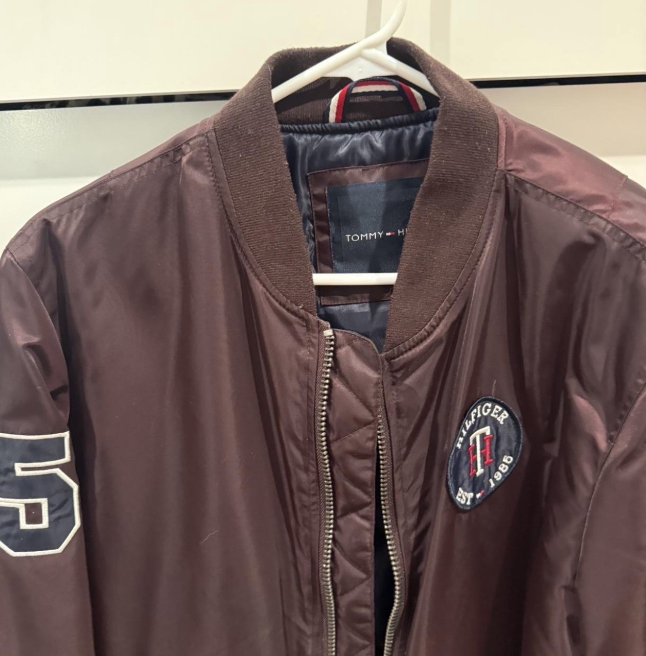 Tommy Hilfiger Brown Bomber Jacket M Lined Full Zip Logo Patch Band Collar