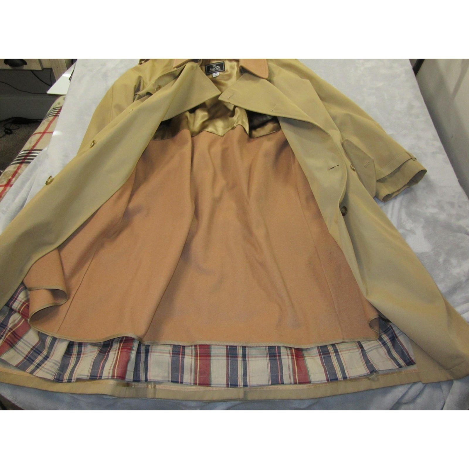 Marshall Field’s Trench Coat Mens 46 Long Tan Belted Wool Liner Made in USA