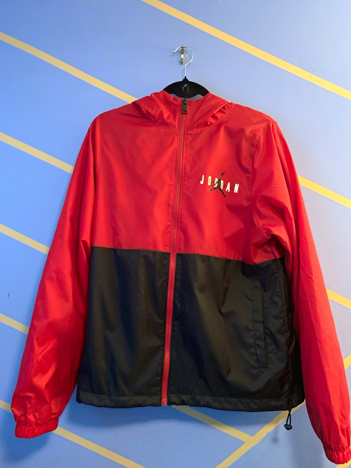 Jordan Men’s Red/Black Colorblock Full-Zip Hooded Windbreaker Jacket Small