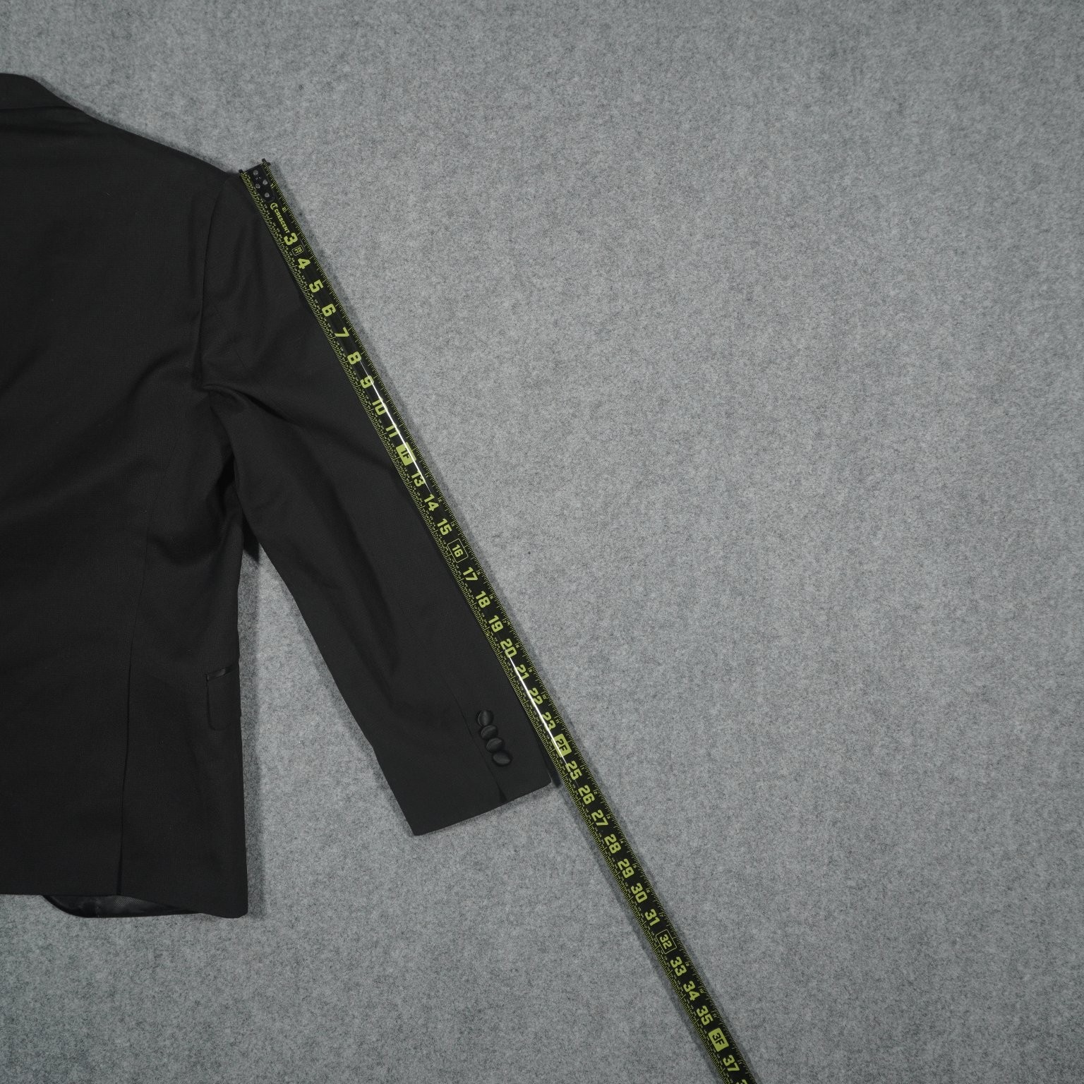 Kenneth Cole Reaction Men’s Tuxedo Jacket 42R Black Satin Peak Lapel Stretch New
