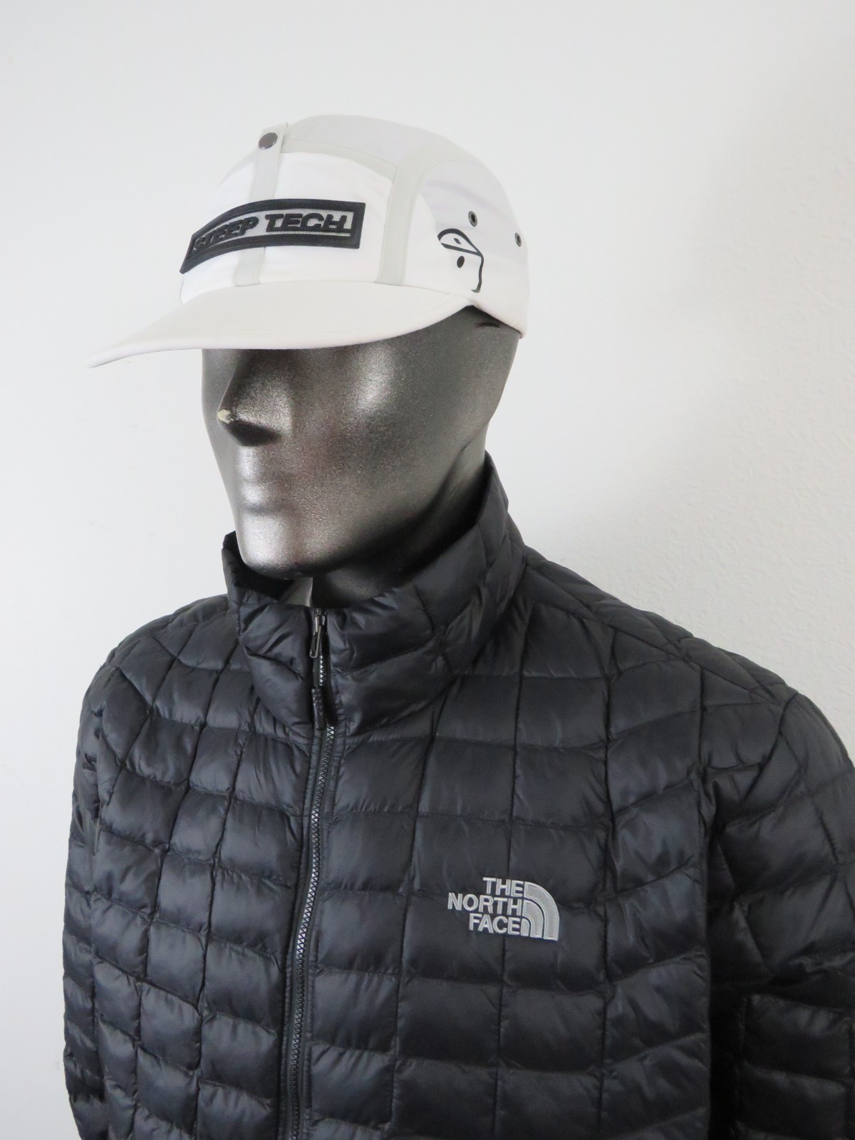 NWT Mens The North Face Thermoball Trekker ECO Insulated FZ Puffer Jacket Black