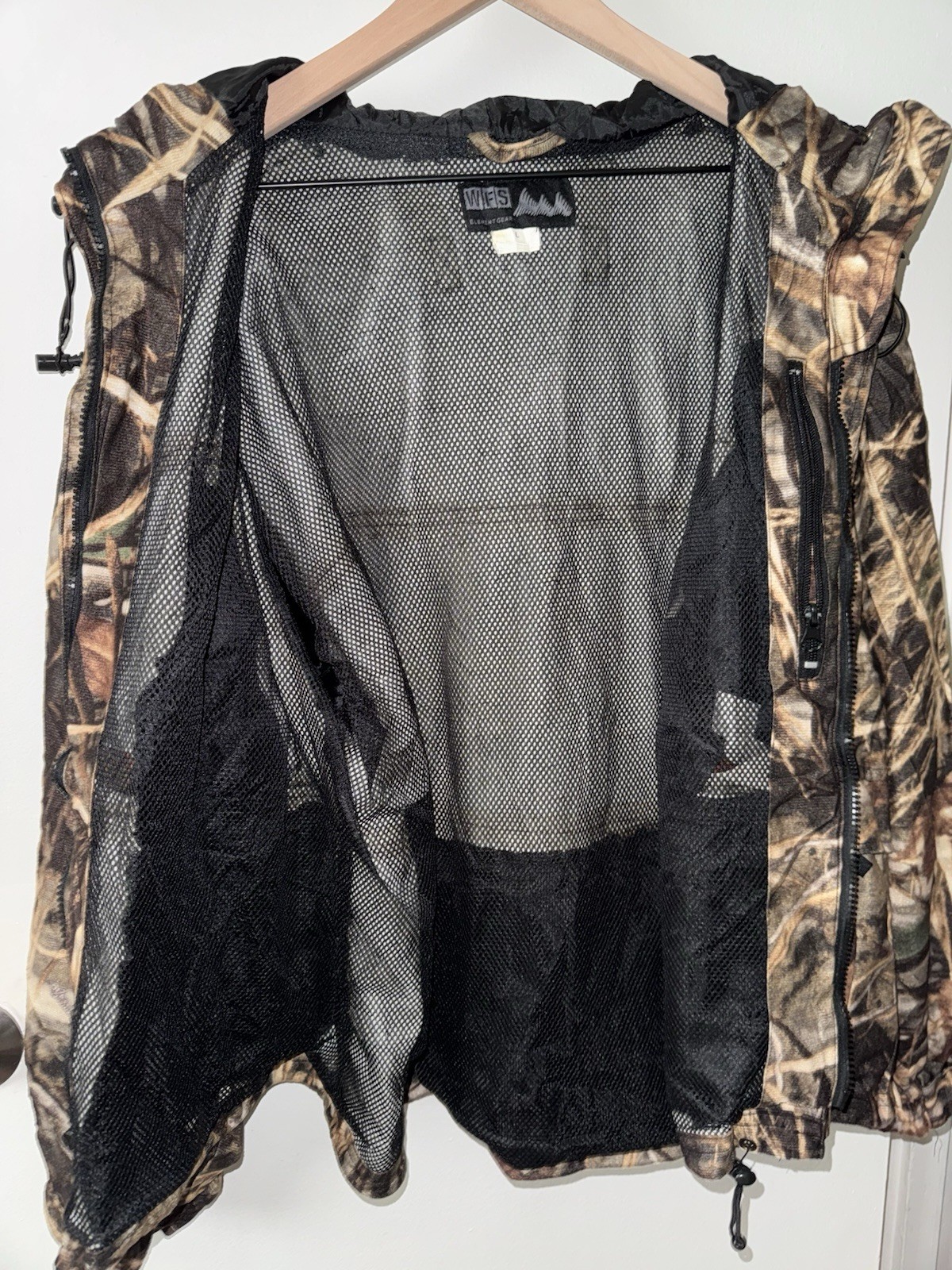 World Famous Sports (WFS) Element Gear Zip Up Jacket Men’s Size Large Camouflage