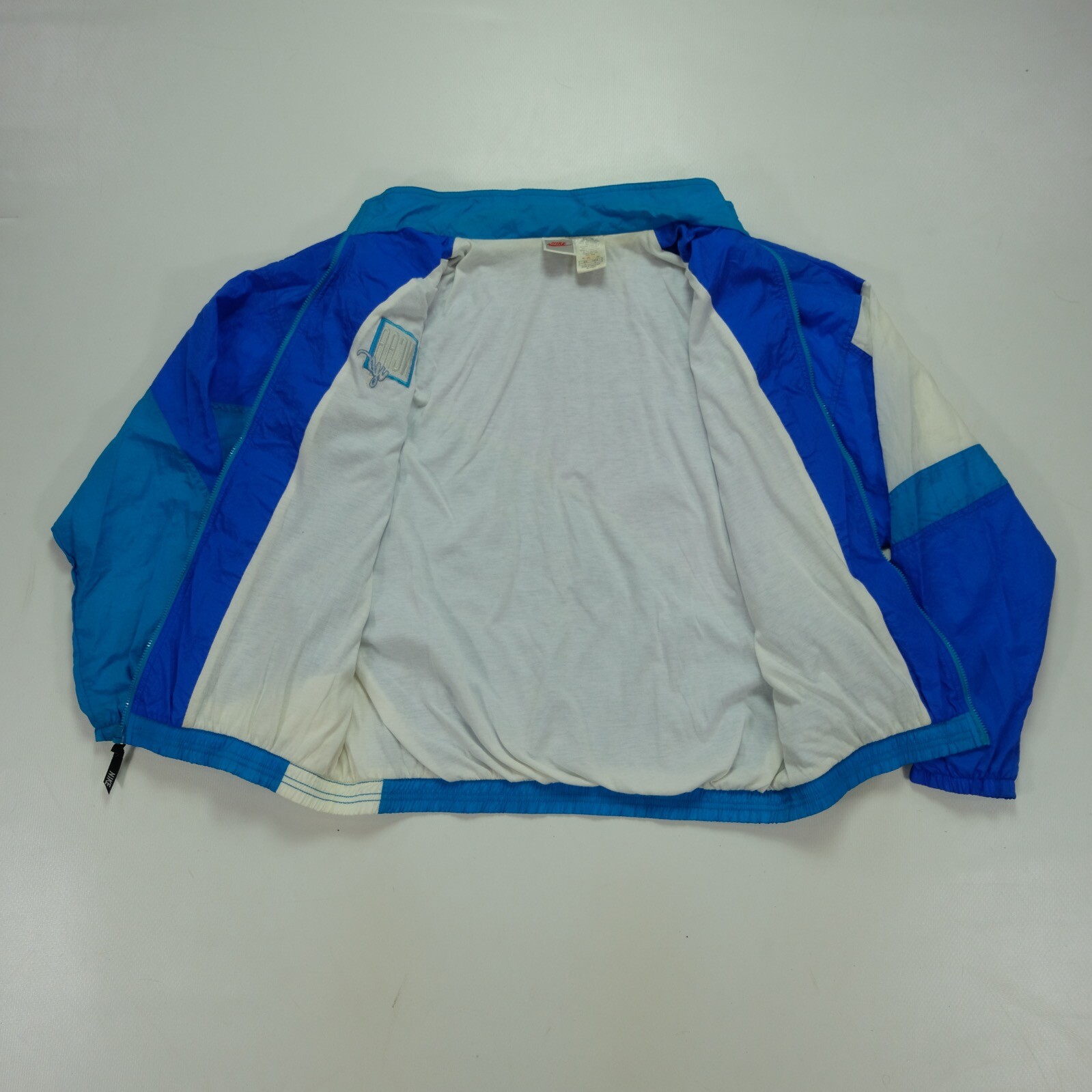 Rare VTG NIKE Spell Out Swoosh NCAA Yes Color Block Windbreaker Jacket 80s 90s L