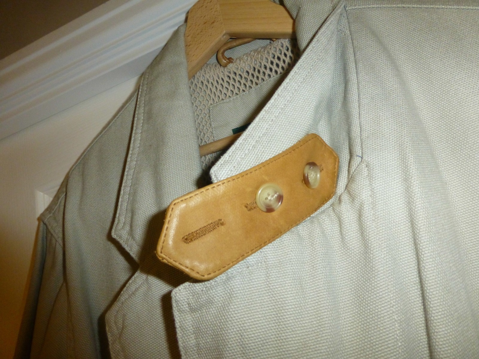 CLASSIC ORVIS ZAMBEZI JACKET in TAUPE , US size MEDIUM ( Large UK ? ) UK SELLER