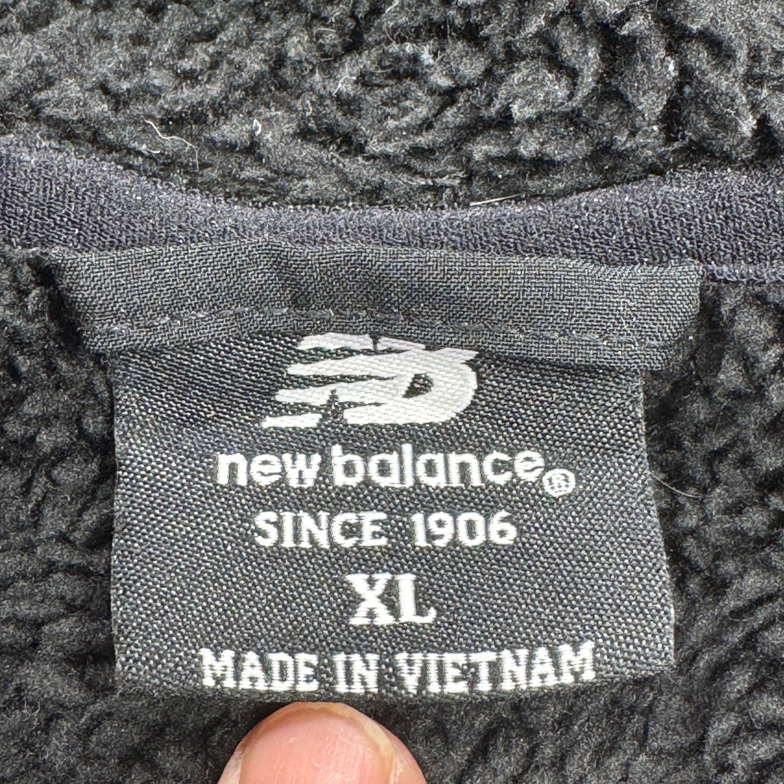 New Balance Softshell Jacket Mens XL Black Fleece Lined Hooded Full Zip
