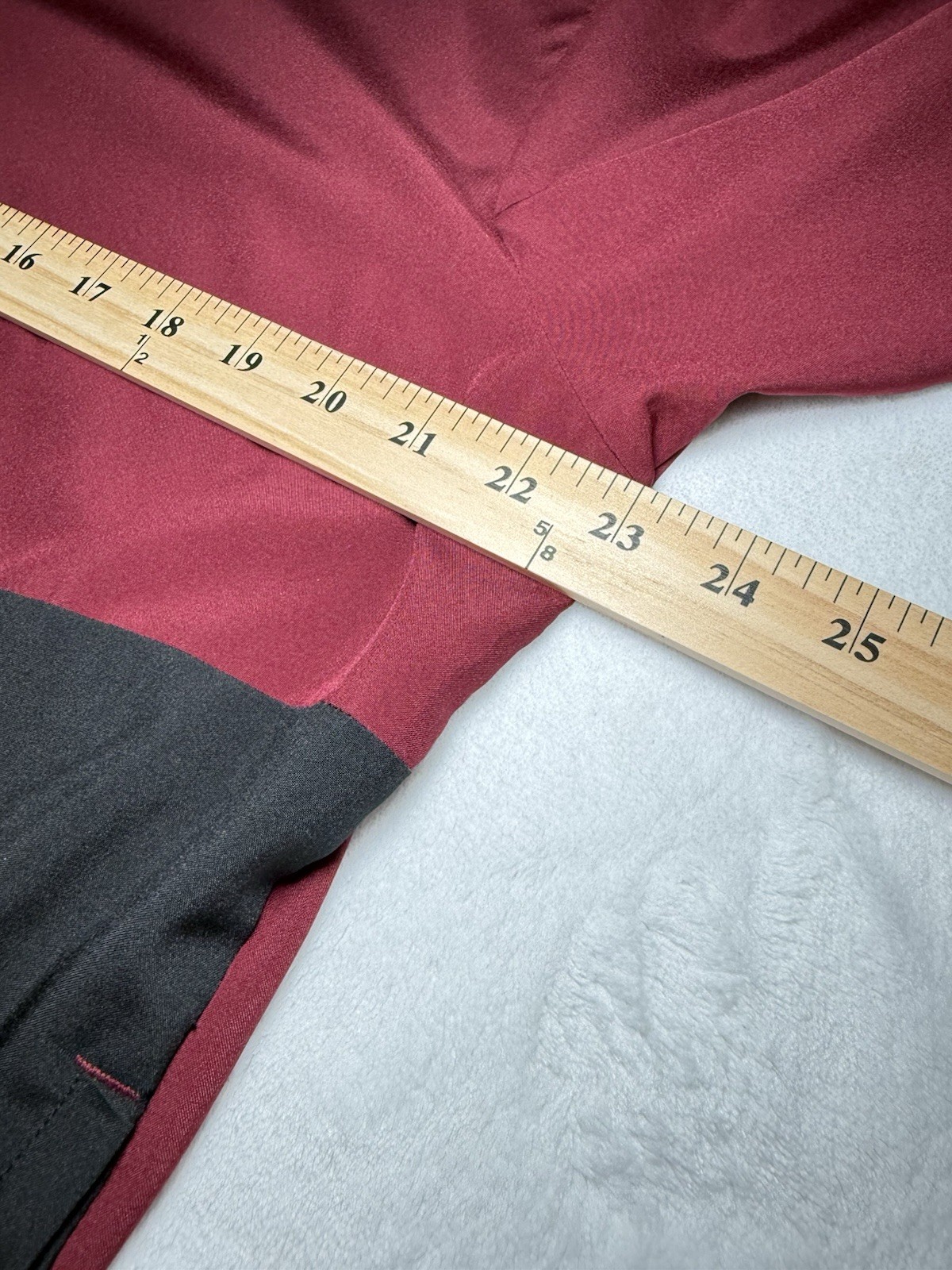 Reebok Windbreaker Jacket Mens Large Burgundy Black Colorblock Hooded Full Zip