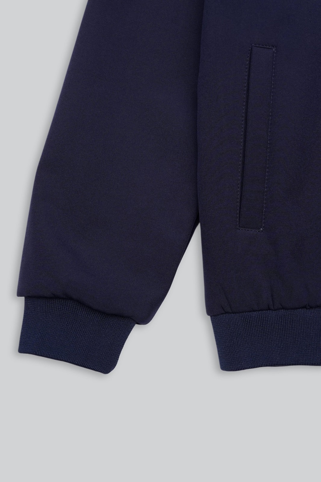 Bi-Swing Jacket
