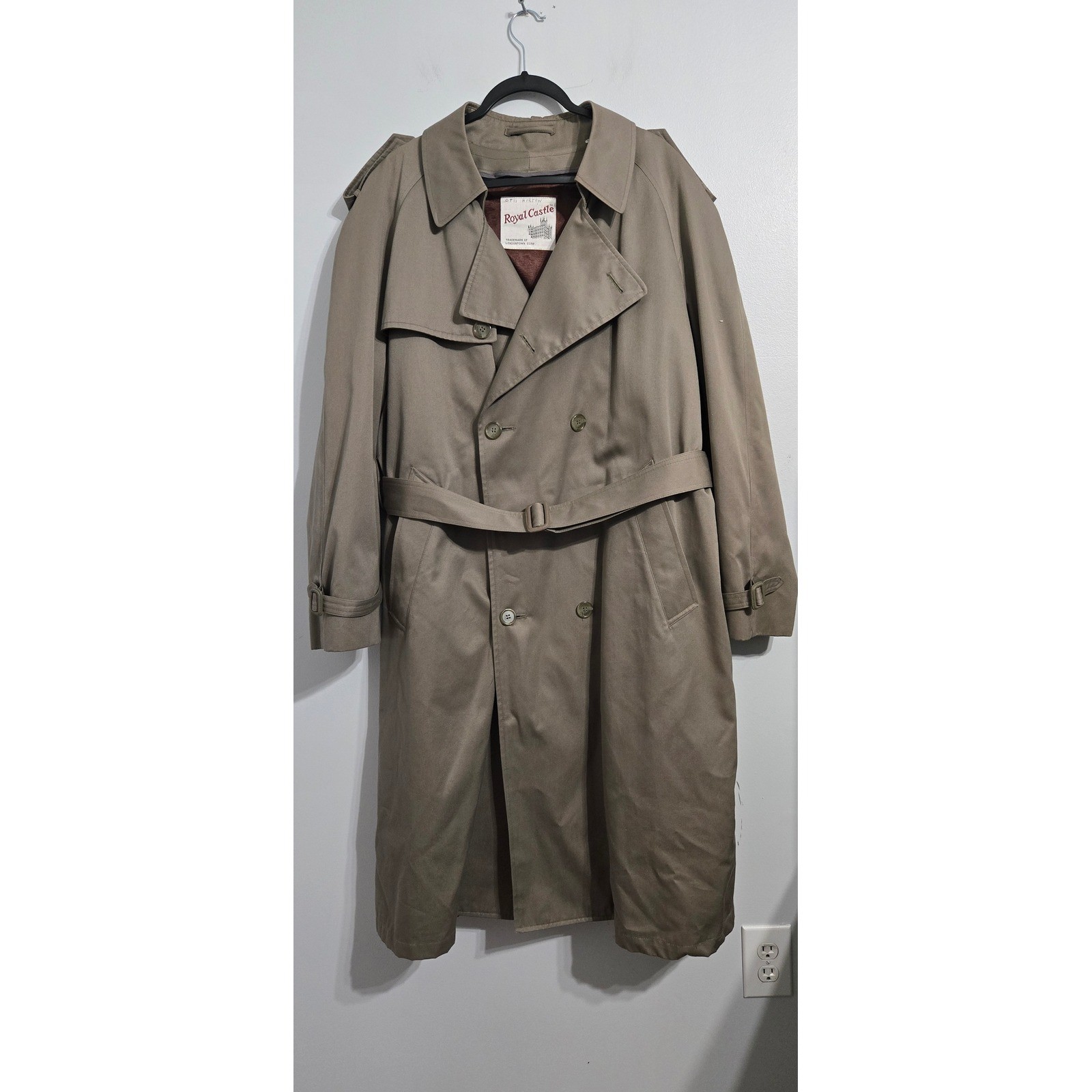 V#72 Royal Castle Men’s Tan Double Breasted Trench Coat Belted Size 44 Regular