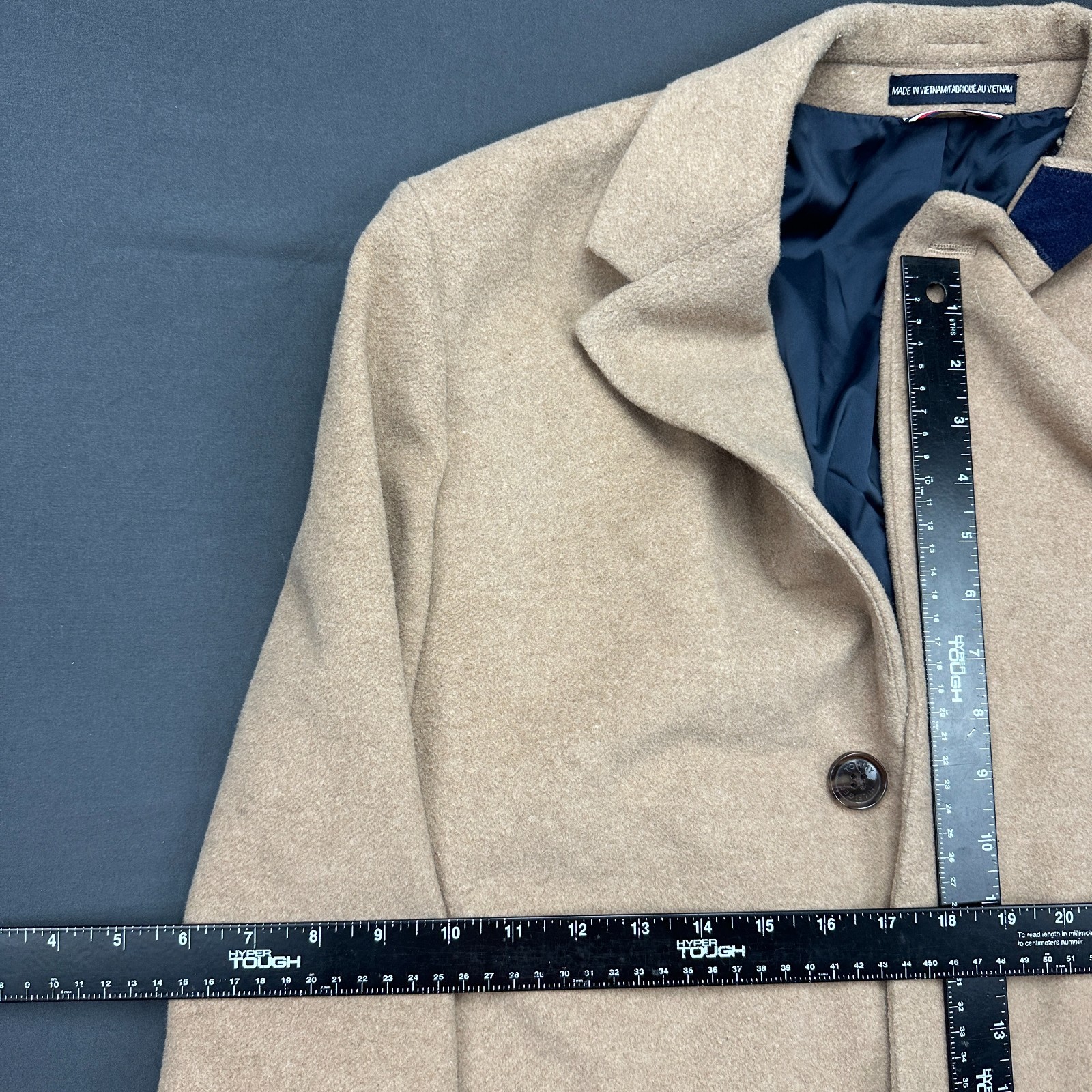 Tommy Hilfiger Overcoat Mens 38R Beige Wool Lined Button Front Notch Lapel