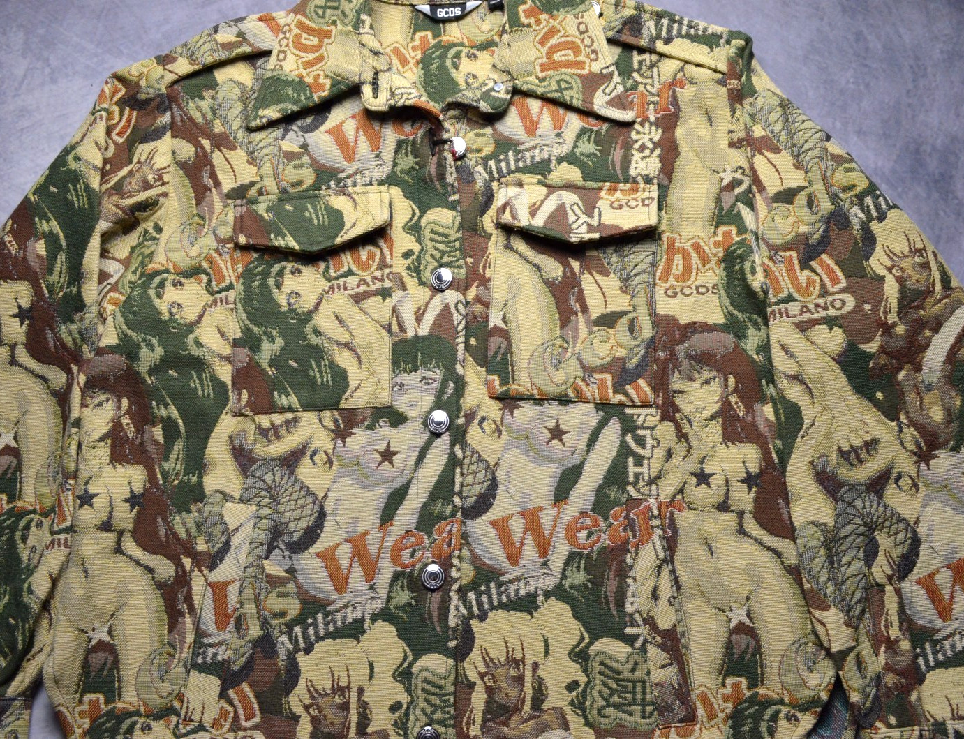 $800 GCDS Milano «Camouflage Hentai» Shirt Jacket Size S Anime Jacquard Tapestry