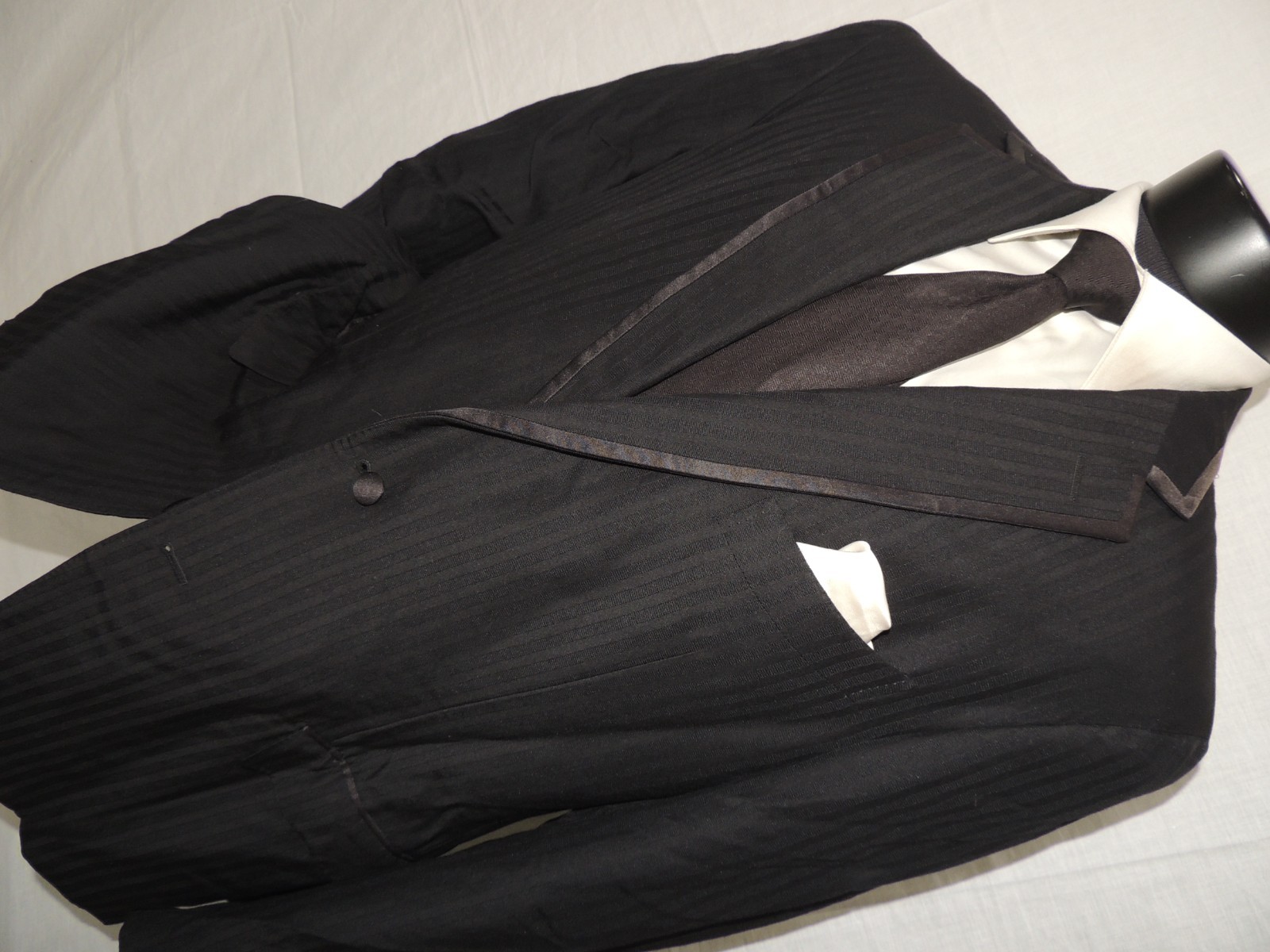 Ermenegildo Zegna Black Stripe Silk & Wool Formal Tuxedo Jacket Coat Size 44 R