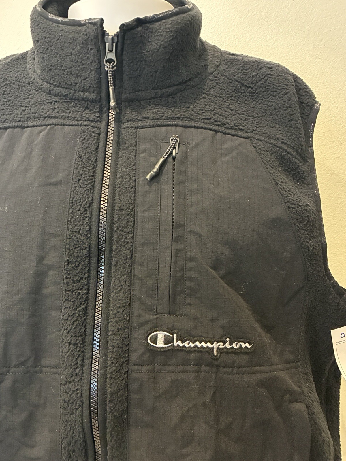 NEW Champion Cozy Shearling Vest Mens Size XL Black Fleece Outerwear Casual $70