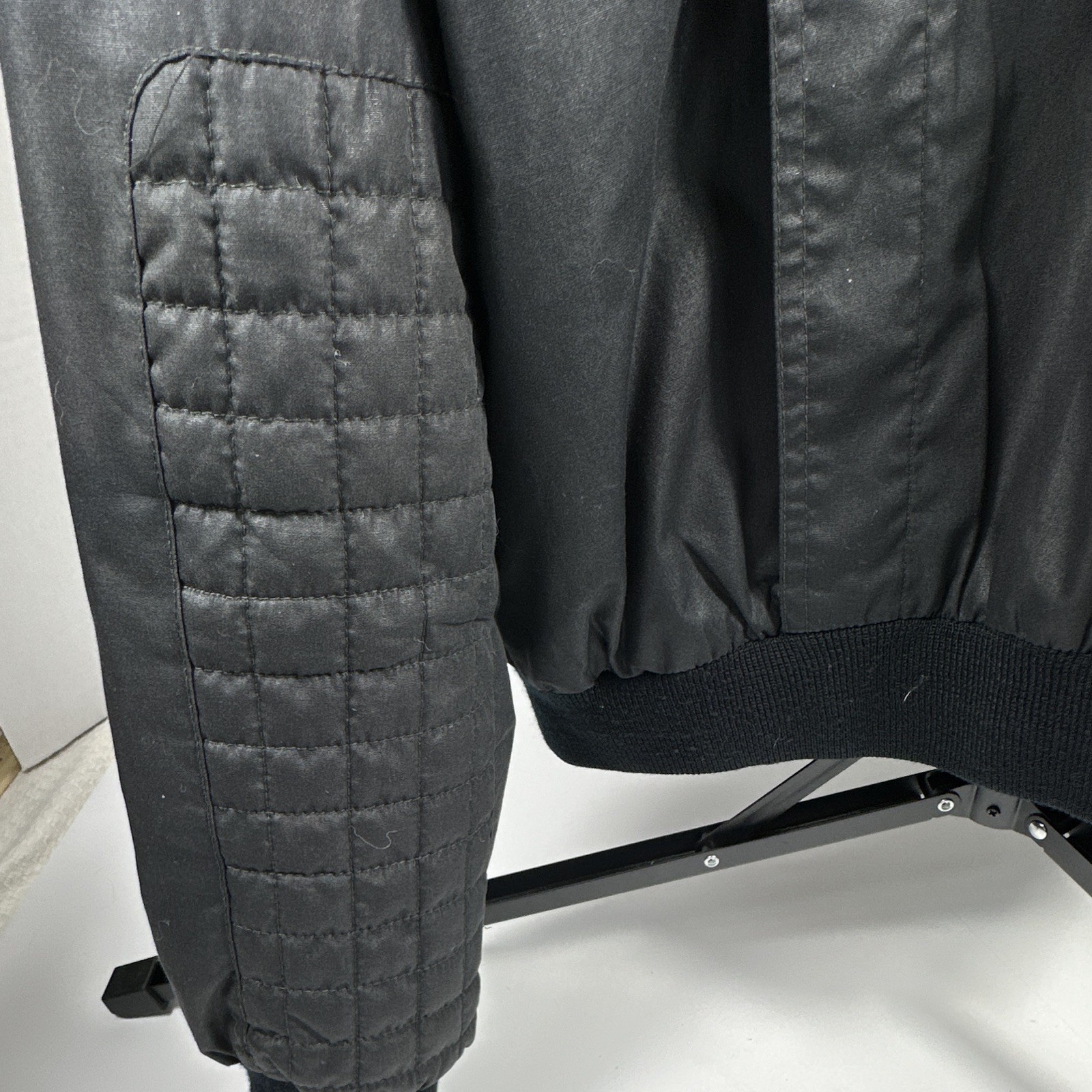Seruchi Men’s Black Bomber Jacket – Full Zip Pockets – Size 46 Regular