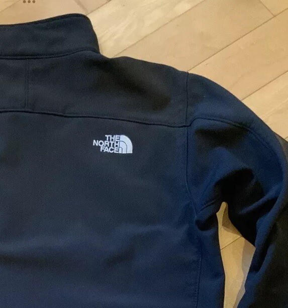 Men’s The North Face Black All Season Zip Jacket W Pockets Size Large