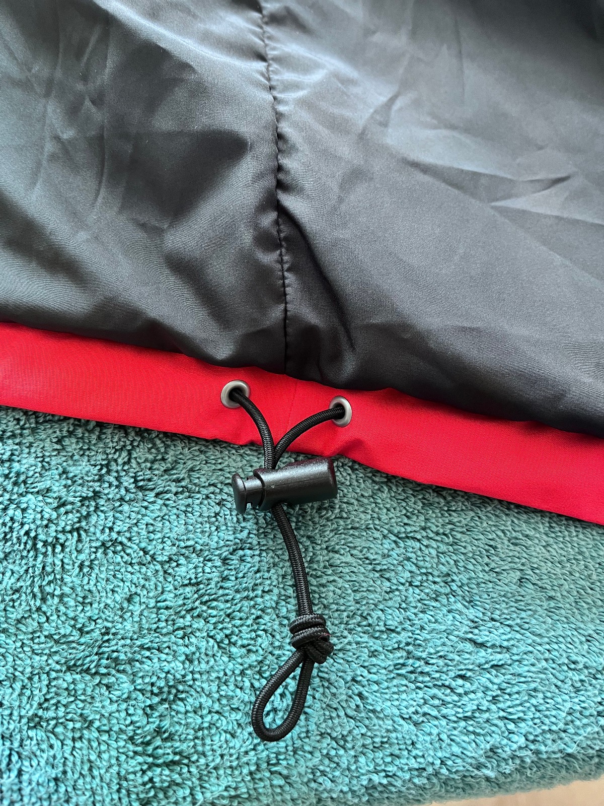 The North Face 1994 Retro Mountain Futurelight Jacket – Fiery Red [Medium, Used]