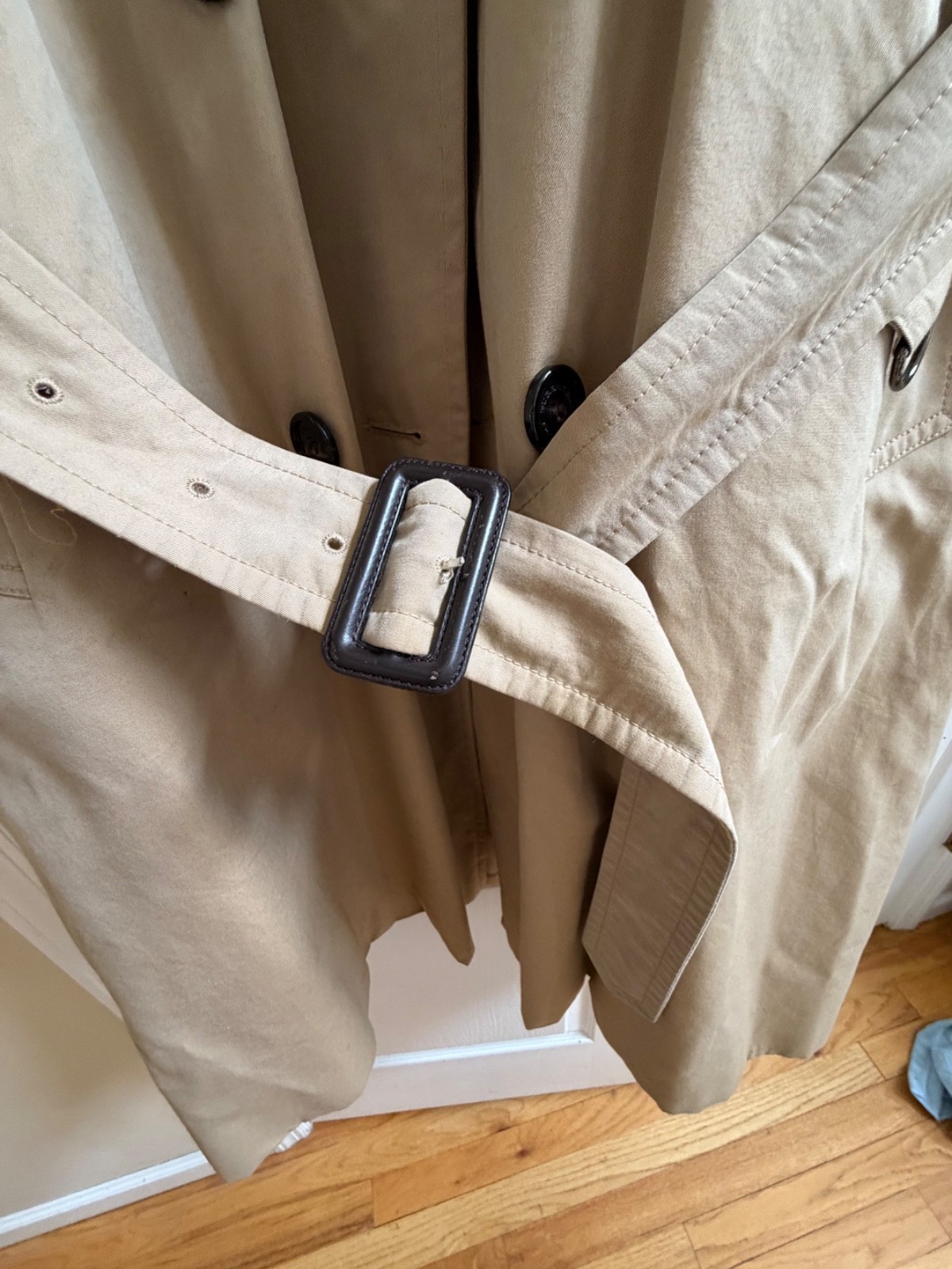 Burberrys Men’s TrenchCoat Nova Check Belted Vintage, includes wool liner, 42R