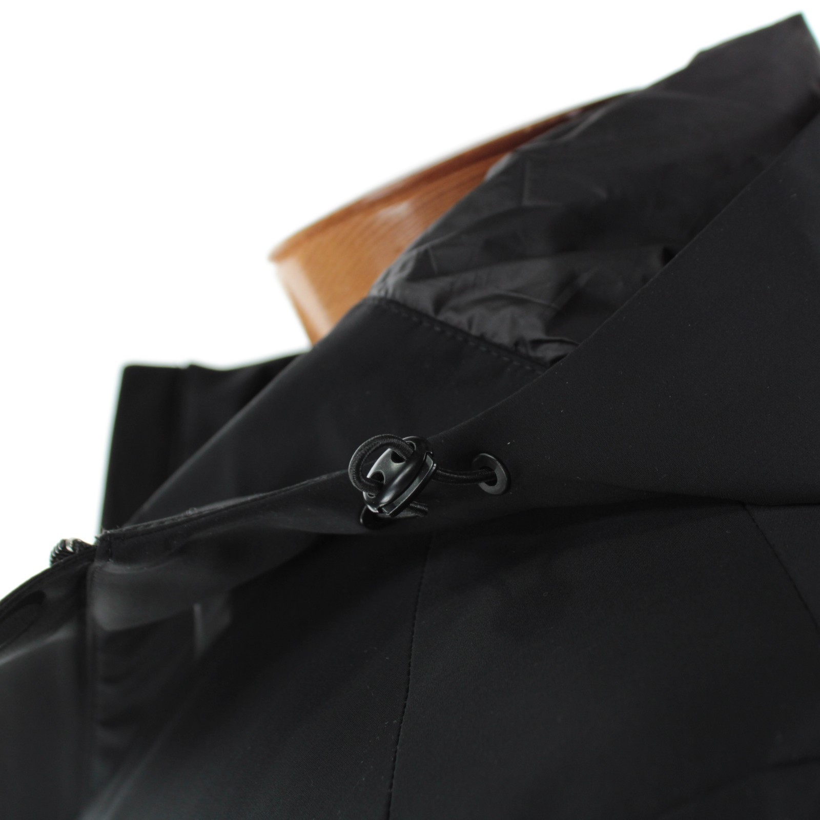 Cardinal of Canada NWD Nylon Blend Hooded Jacket Size Large US In Solid Black