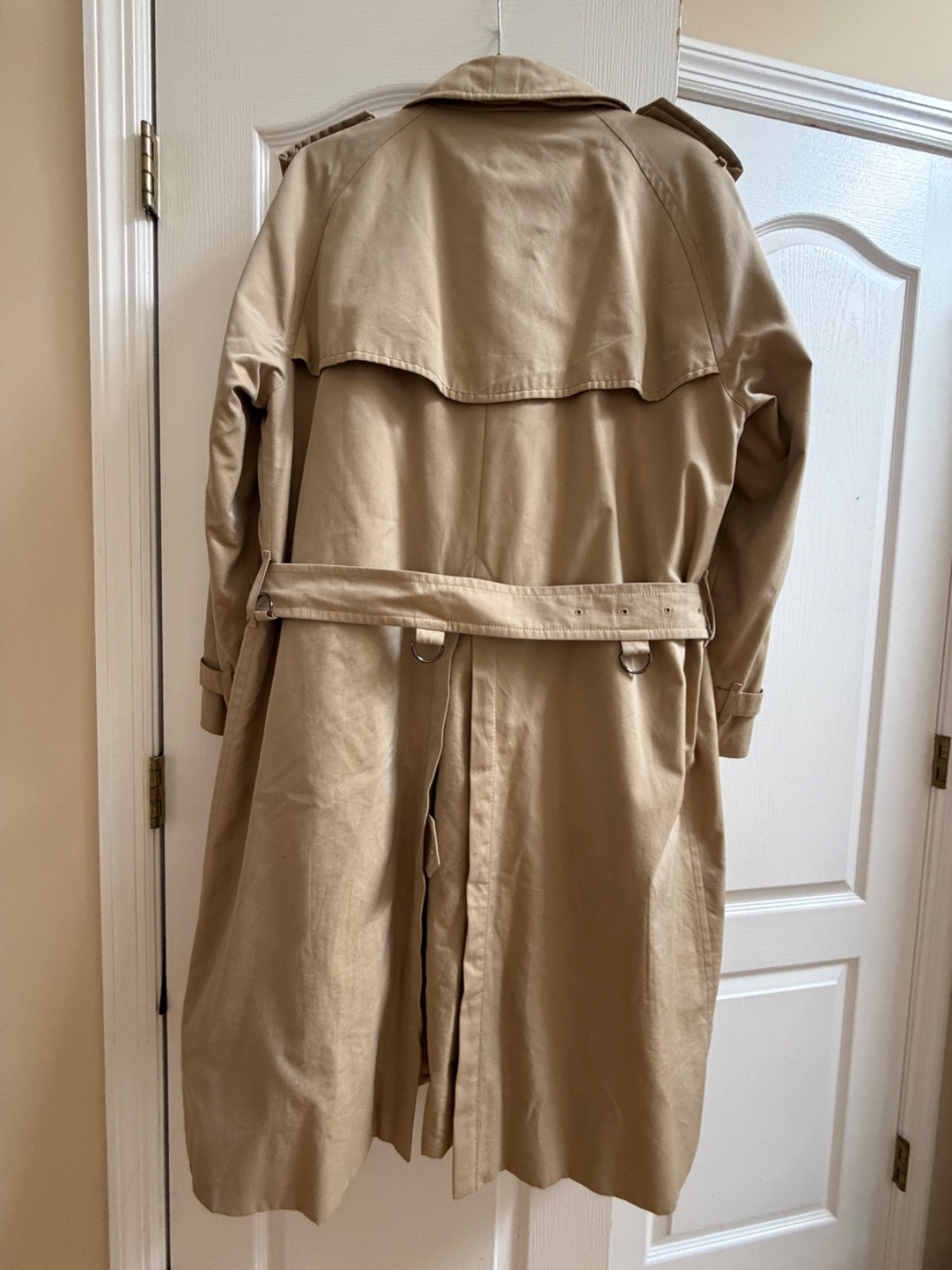 Burberrys Men’s TrenchCoat Nova Check Belted Vintage, includes wool liner, 42R