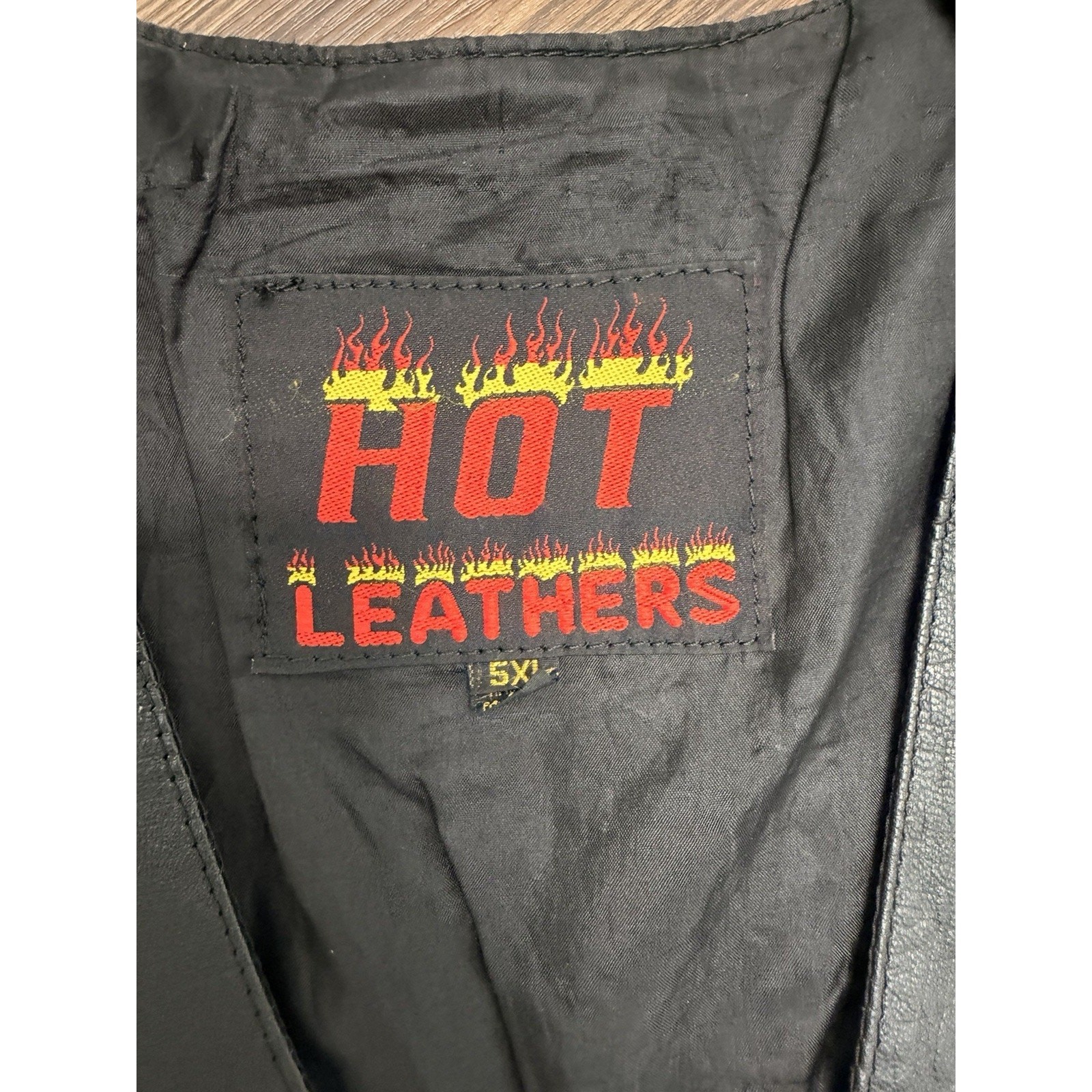 Mens Vtg Hot Leathers Biker Leather Vest Harley-Davidson Size 5XLarge.