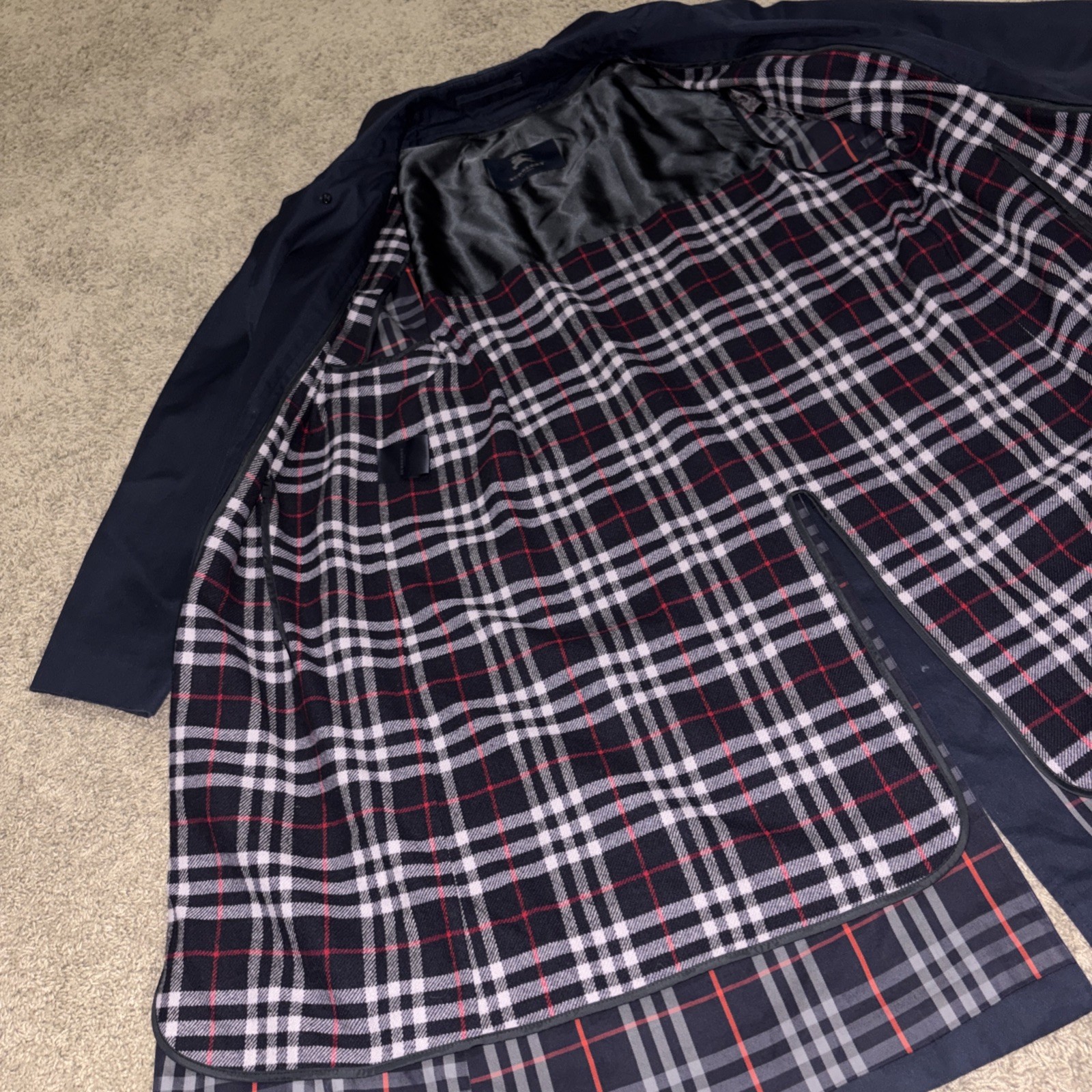 Burberry London Men’s Navy Blue Nova Check Lined Long Trench Coat Size 42R